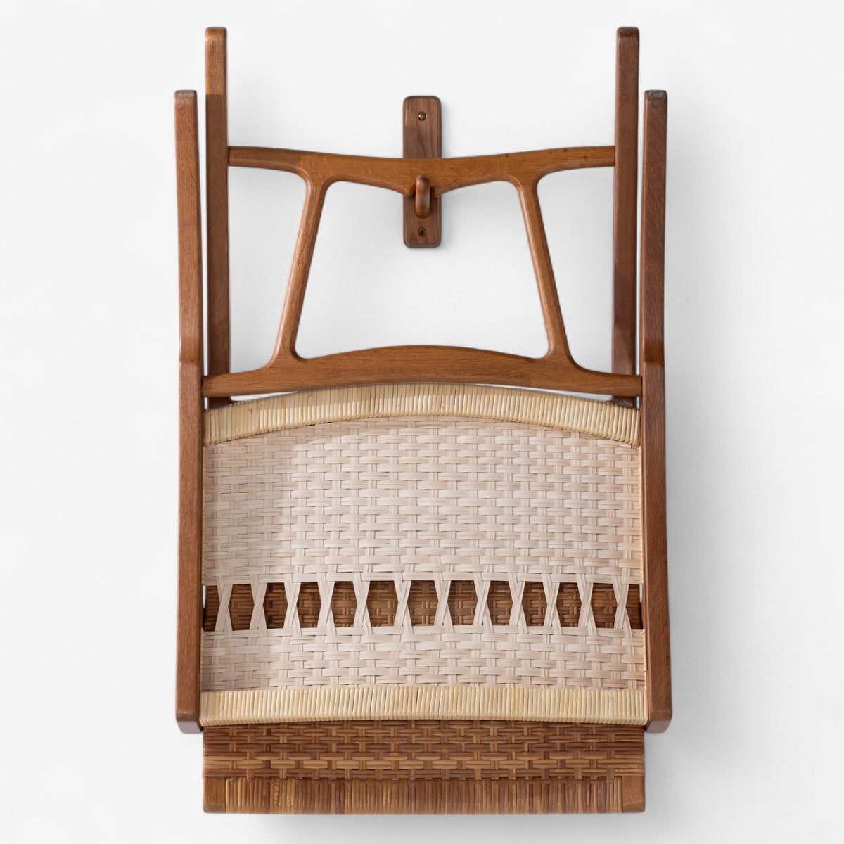 JH 512 - Fireplace Chair in oak