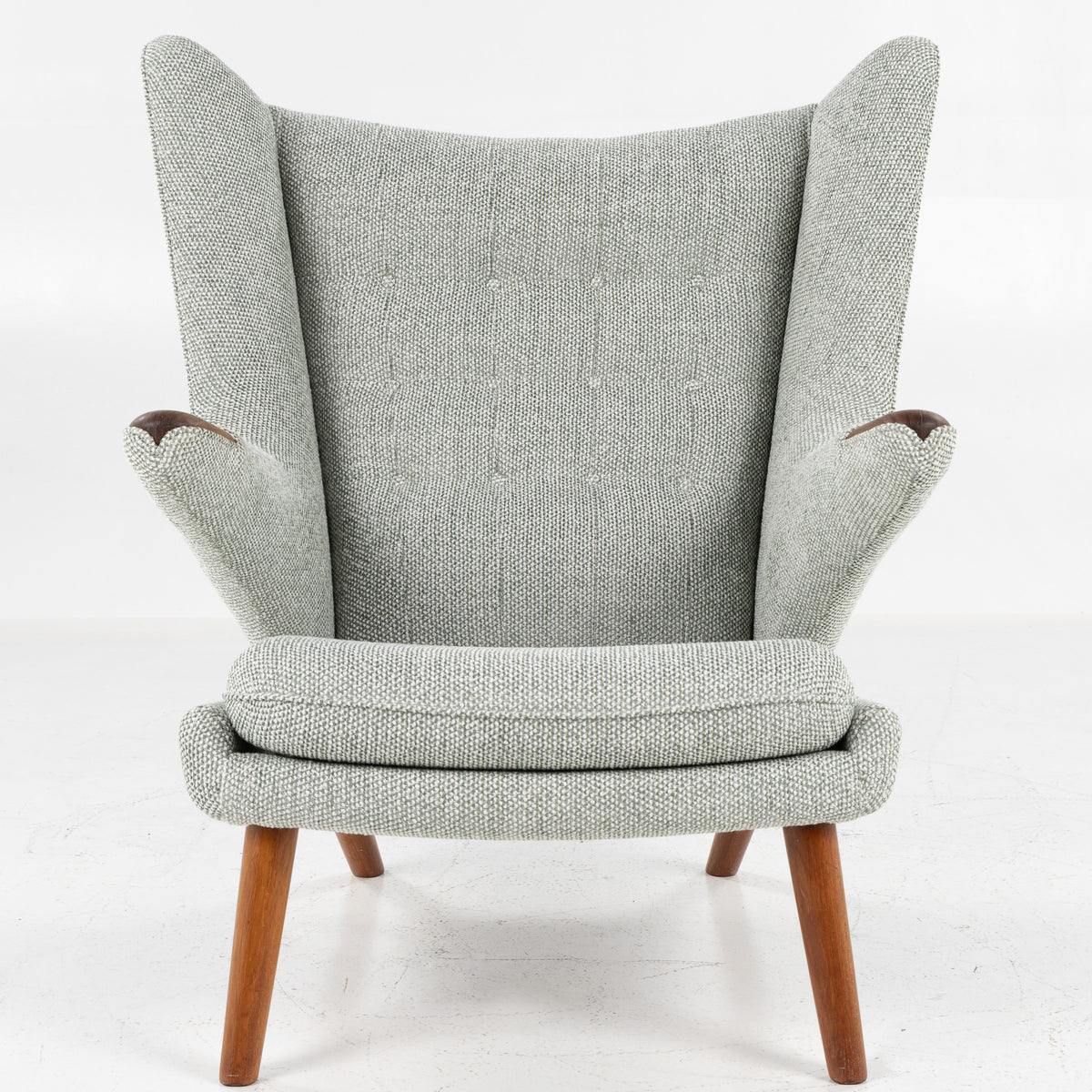 AP 19 - Papa Bear Chair in new textile