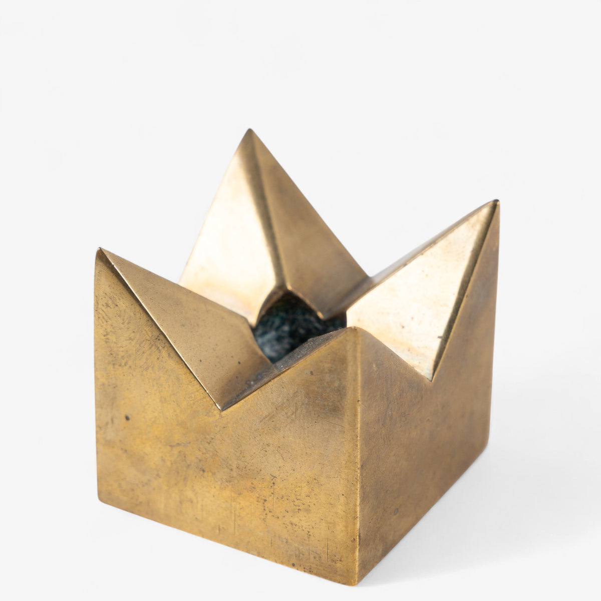 Candleholder in brass