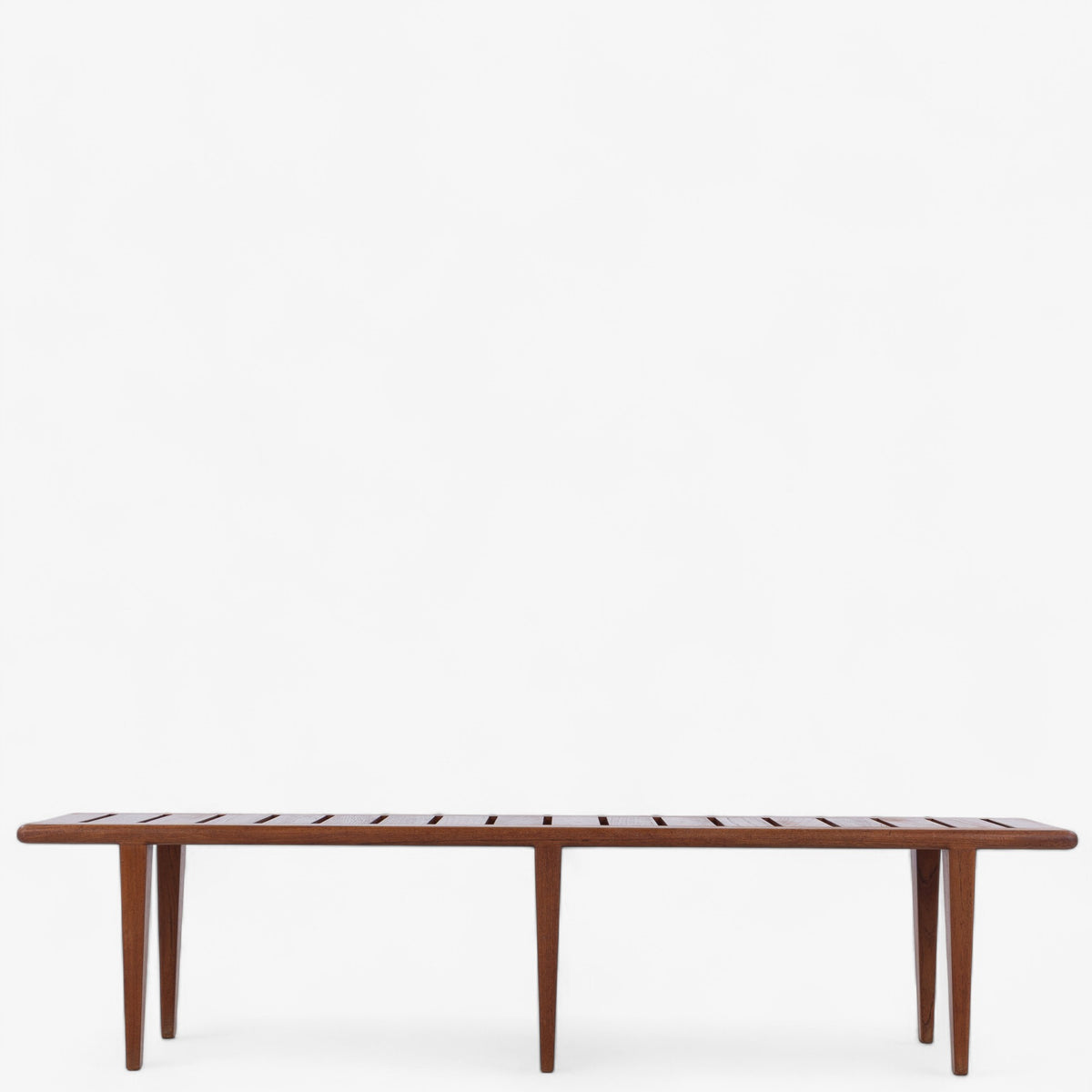 JH 574 - Bench in solid teak