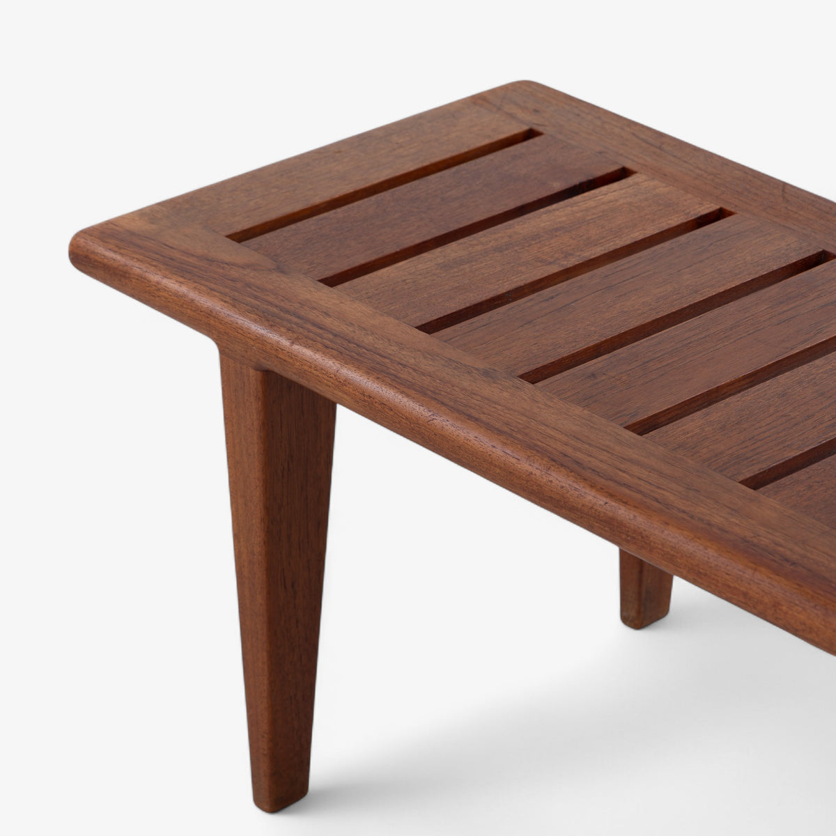 JH 574 - Bench in solid teak