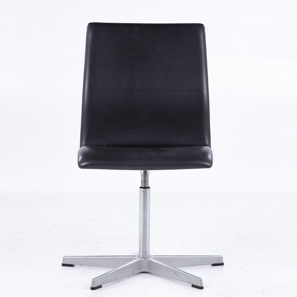 AJ 3171 - 'Oxford' office chair in dark brown leather