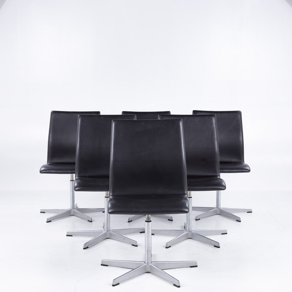 AJ 3171 - 'Oxford' office chair in dark brown leather