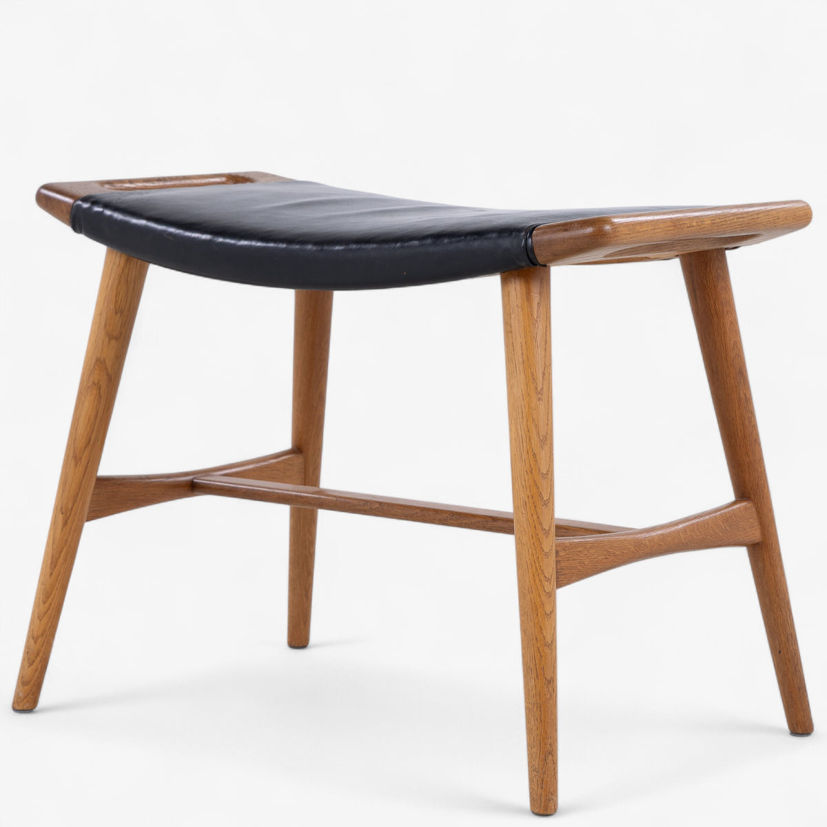 AP 30 - Piano stool in oak