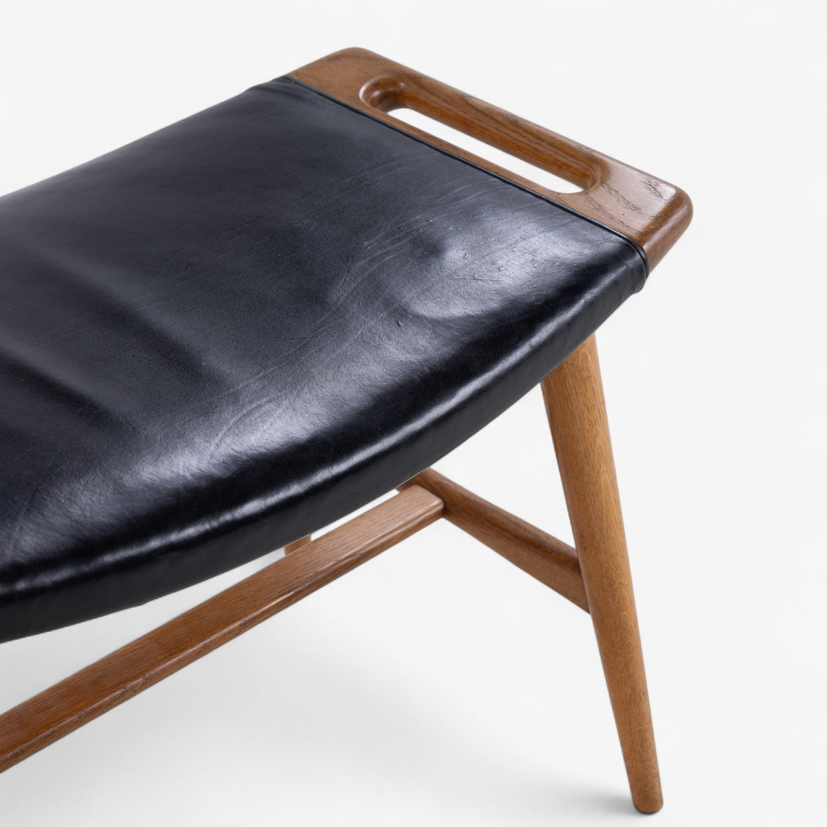 AP 30 - Piano stool in oak