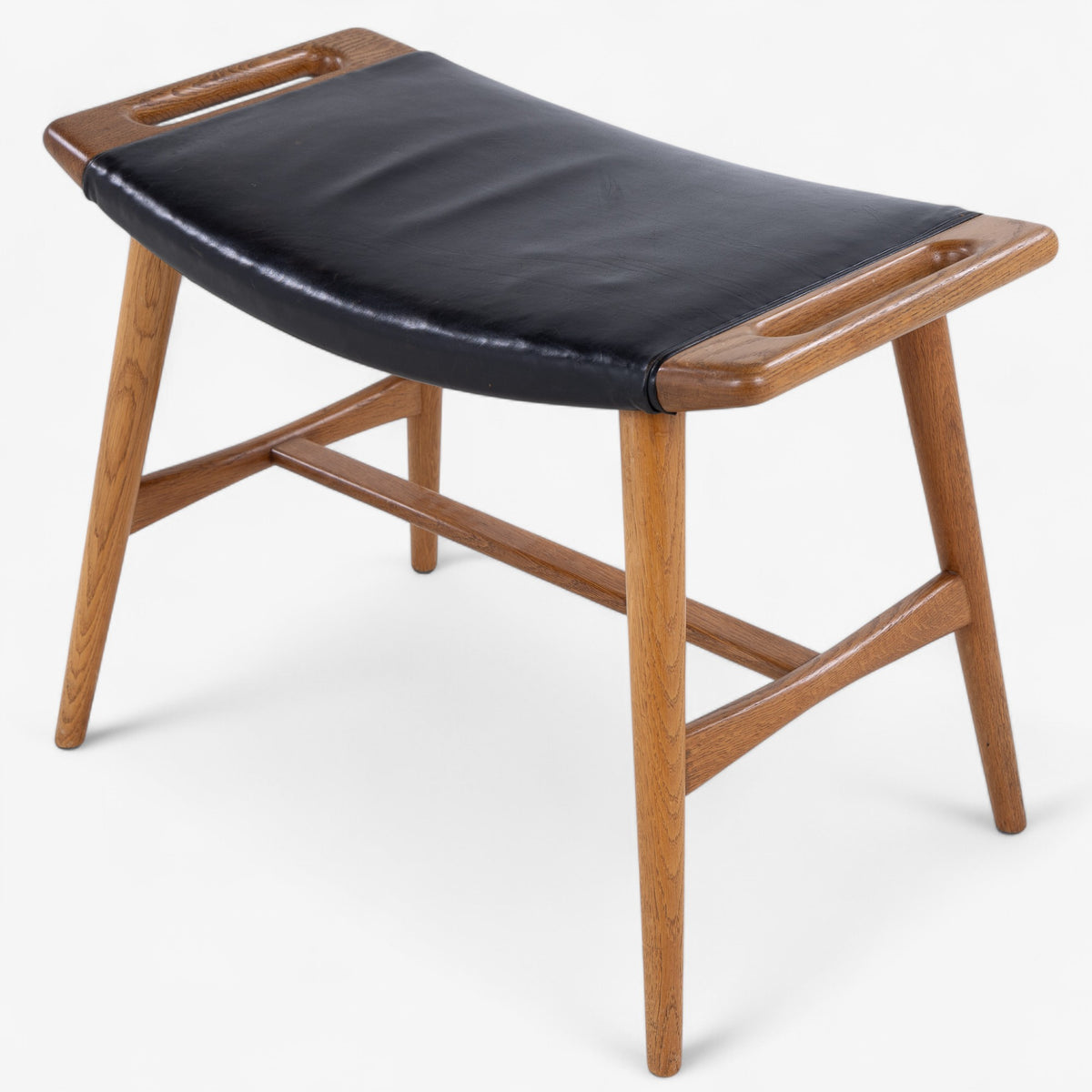 AP 30 - Piano stool in oak
