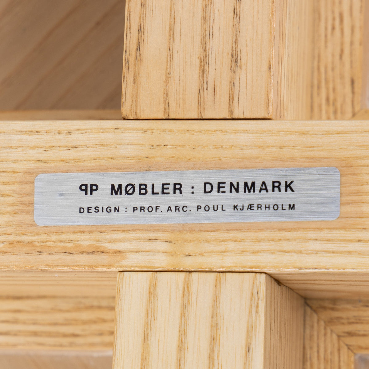 PK 70 - Coffee table in ash wood