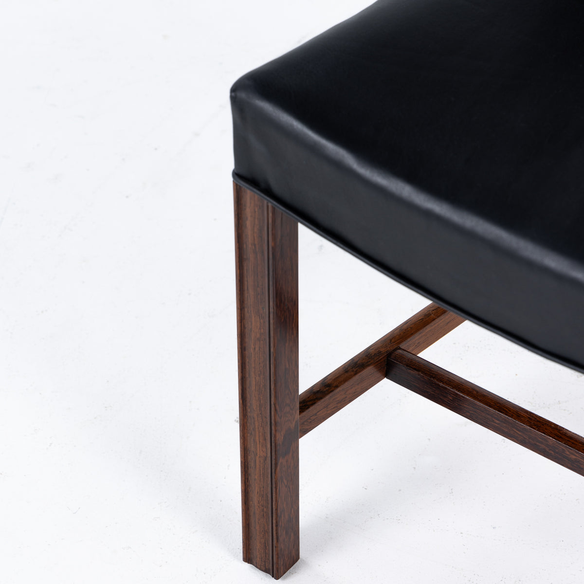 KK 3949 - Set of 6 'Red Chairs'