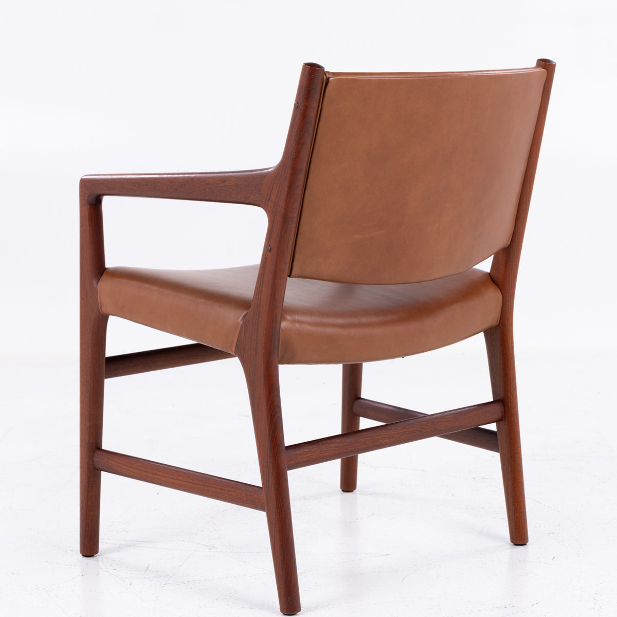 JH 507 - Armstol i teak
