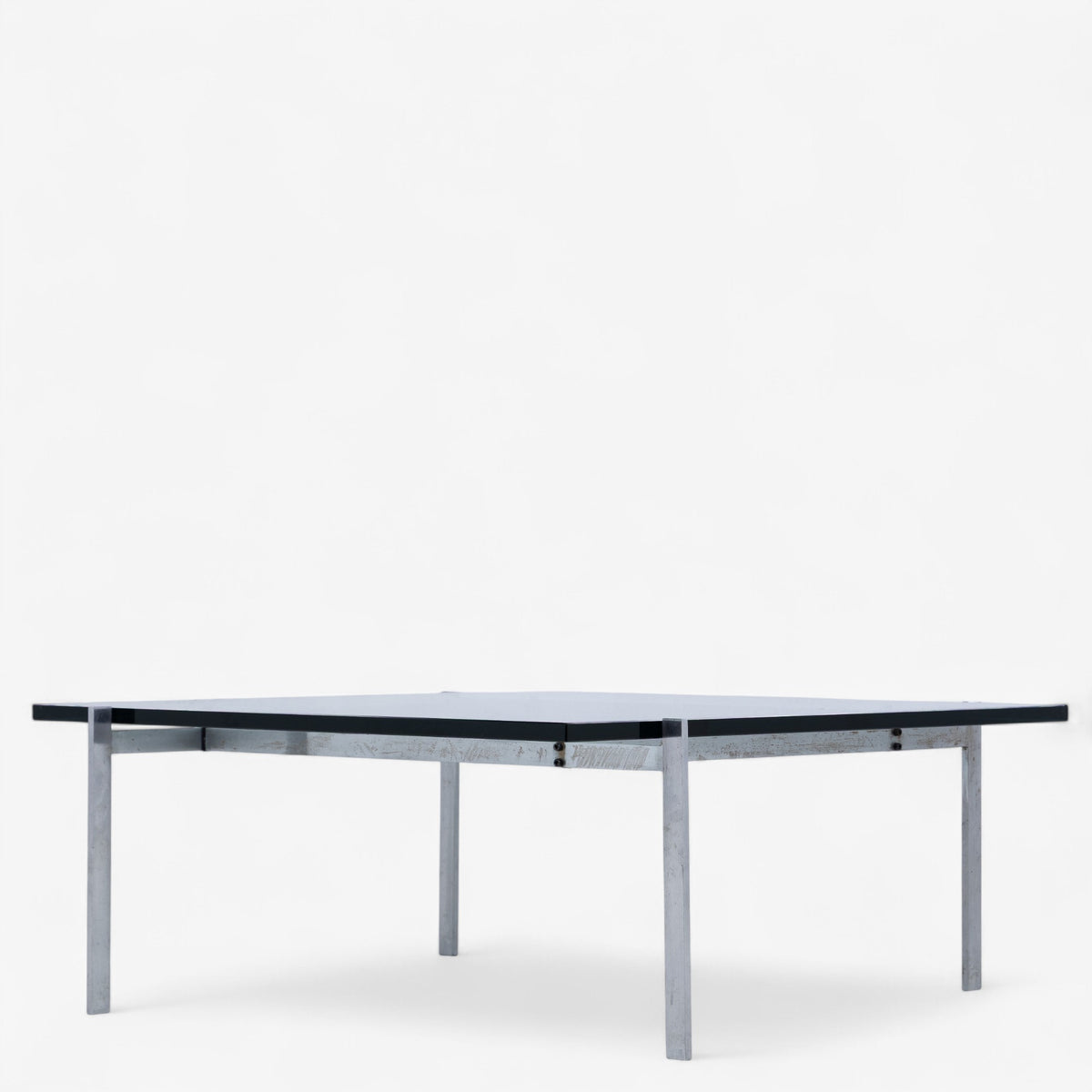 PK 61 - Coffee table w. glass top