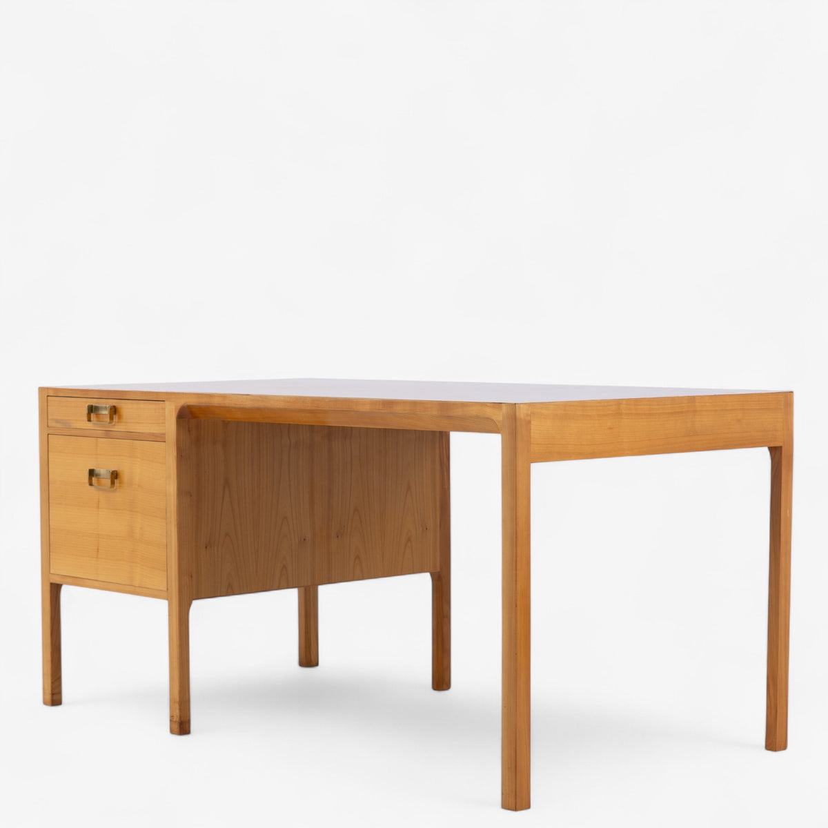 Desk in elm