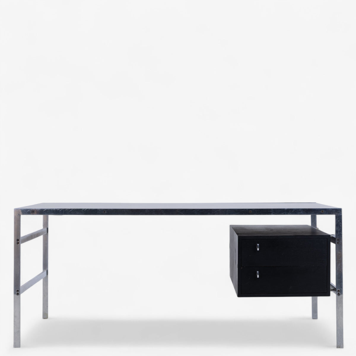 BO 550 - Desk in steel