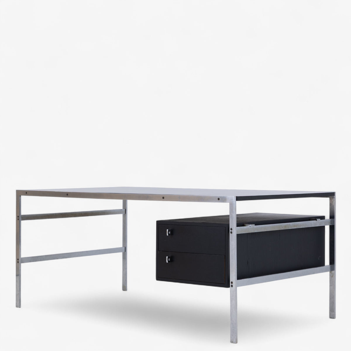 BO 550 - Desk in steel