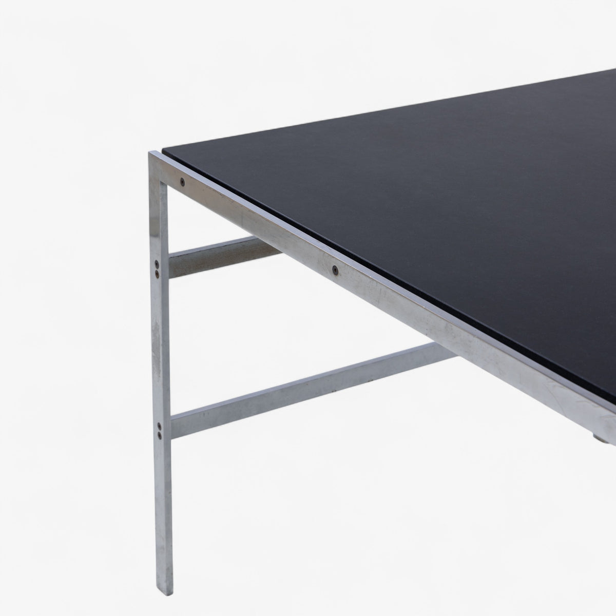 BO 550 - Desk in steel