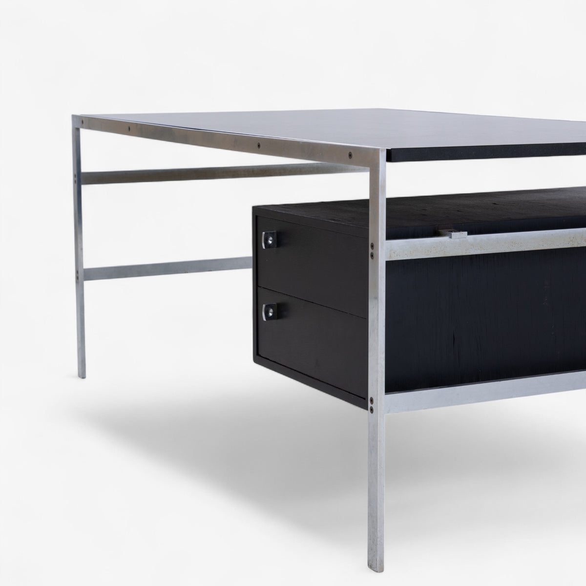 BO 550 - Desk in steel