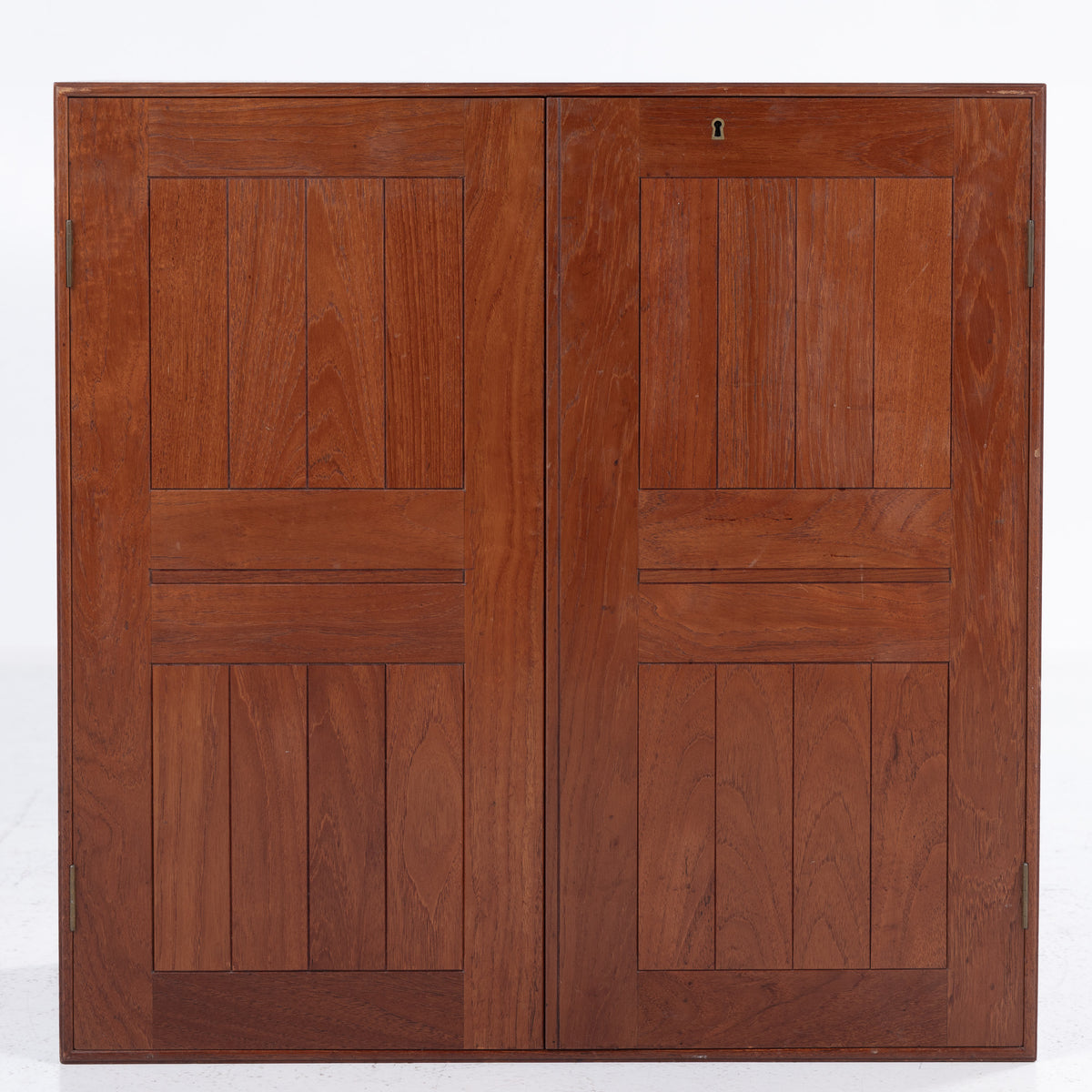 Skab i teak