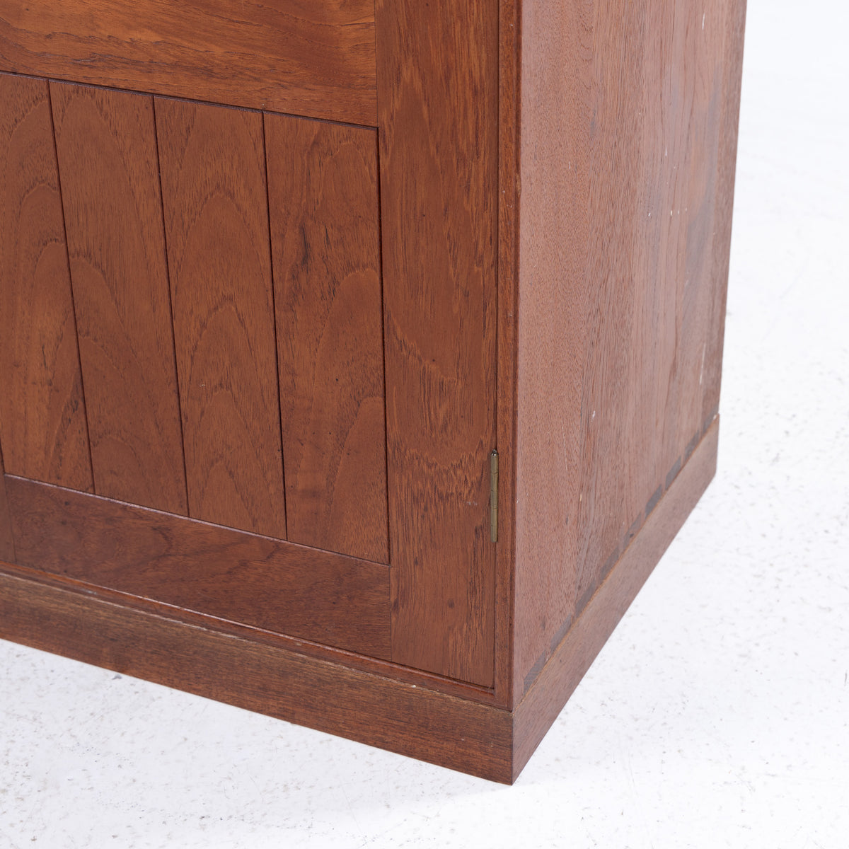 Cabinet & bookcase in teak