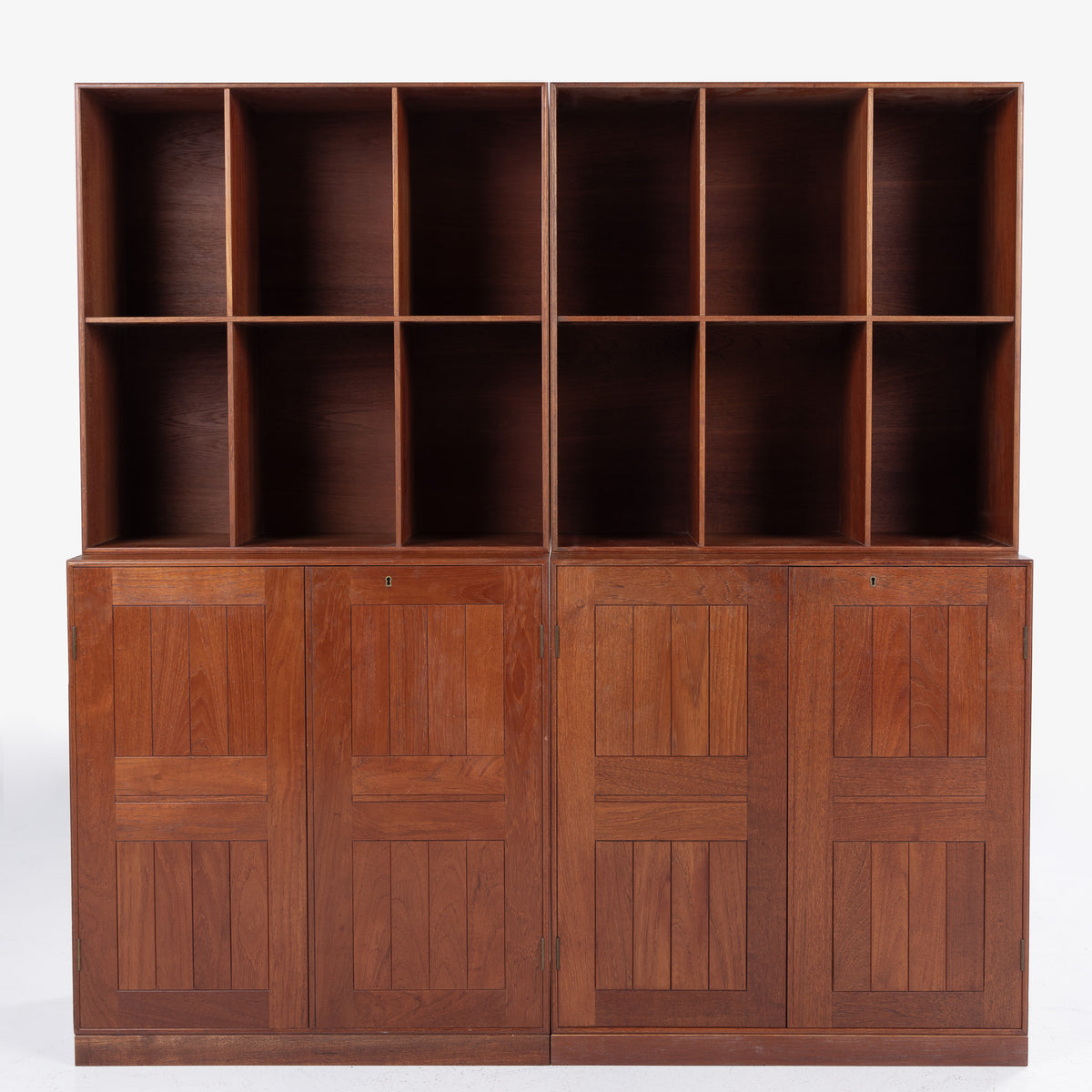 Cabinets & bookcases in teak