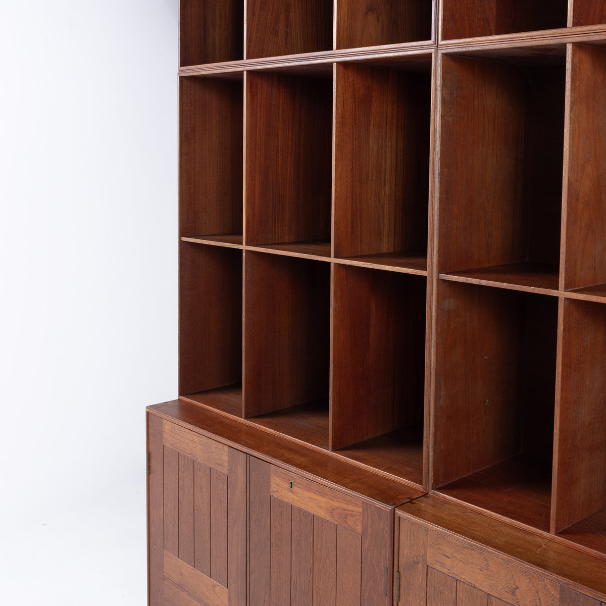 Cabinets & bookcases in teak