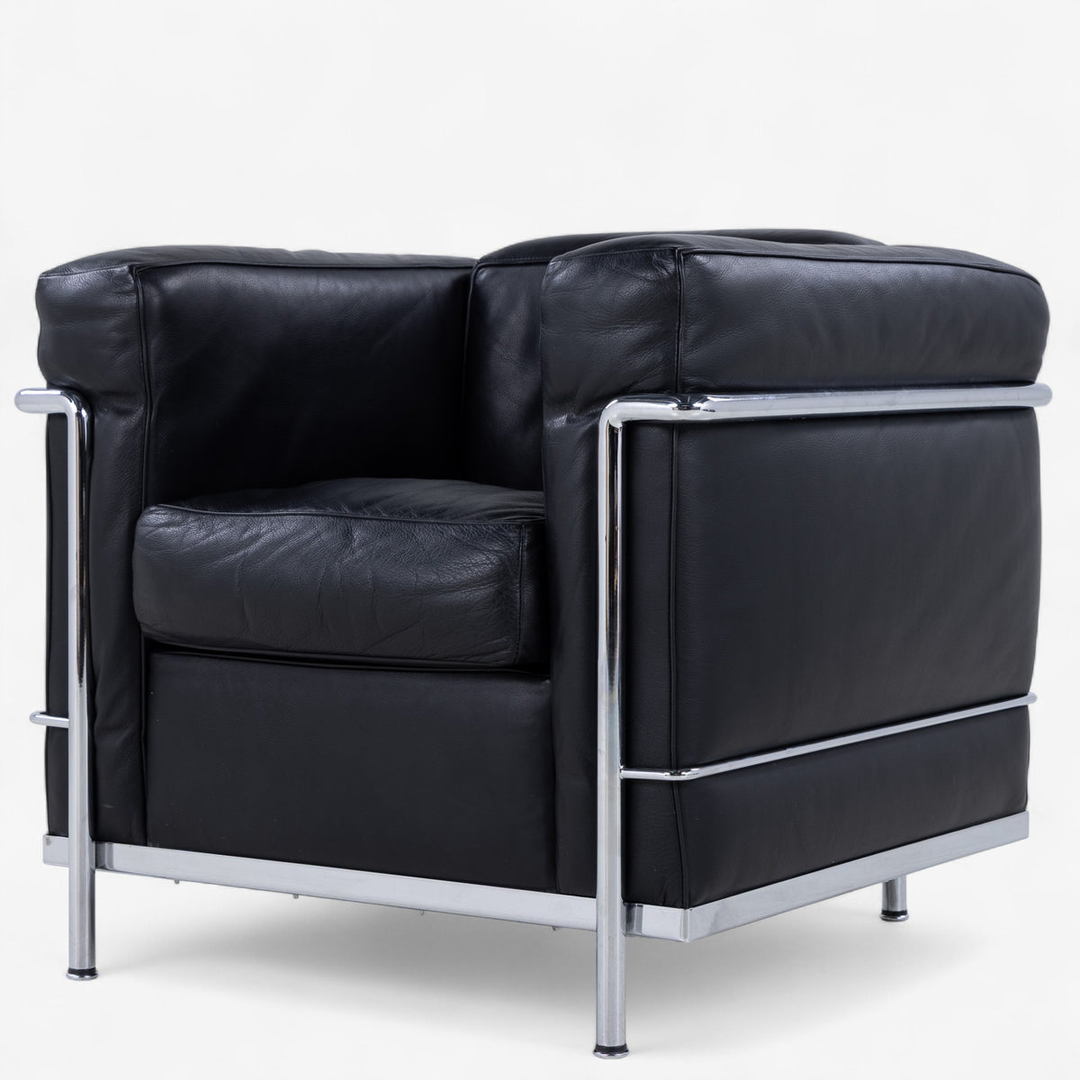 LC 2 - Easy chair in original black leather