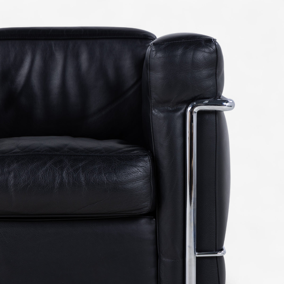 LC 2 - Easy chair in original black leather