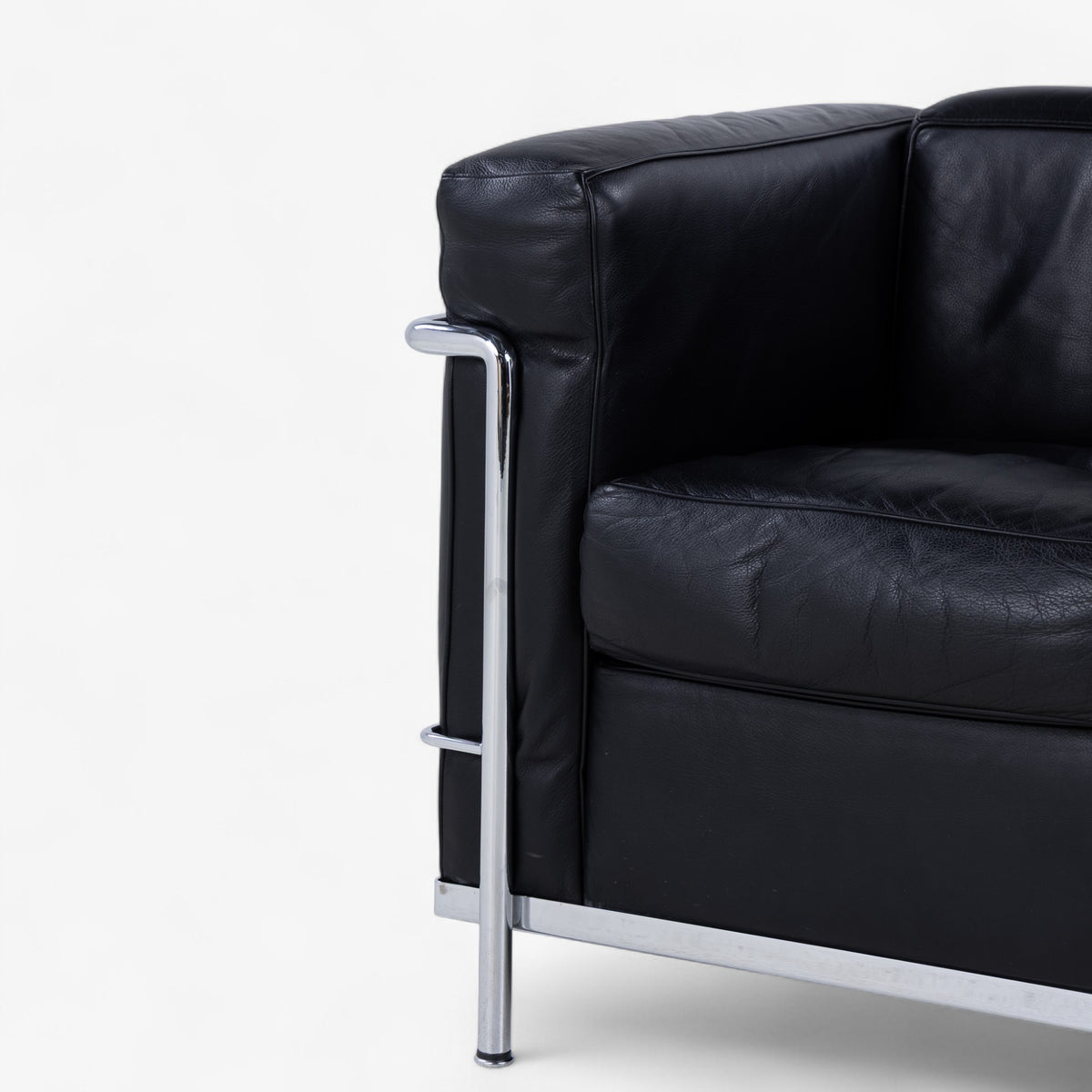 LC 2 - Easy chair in original black leather