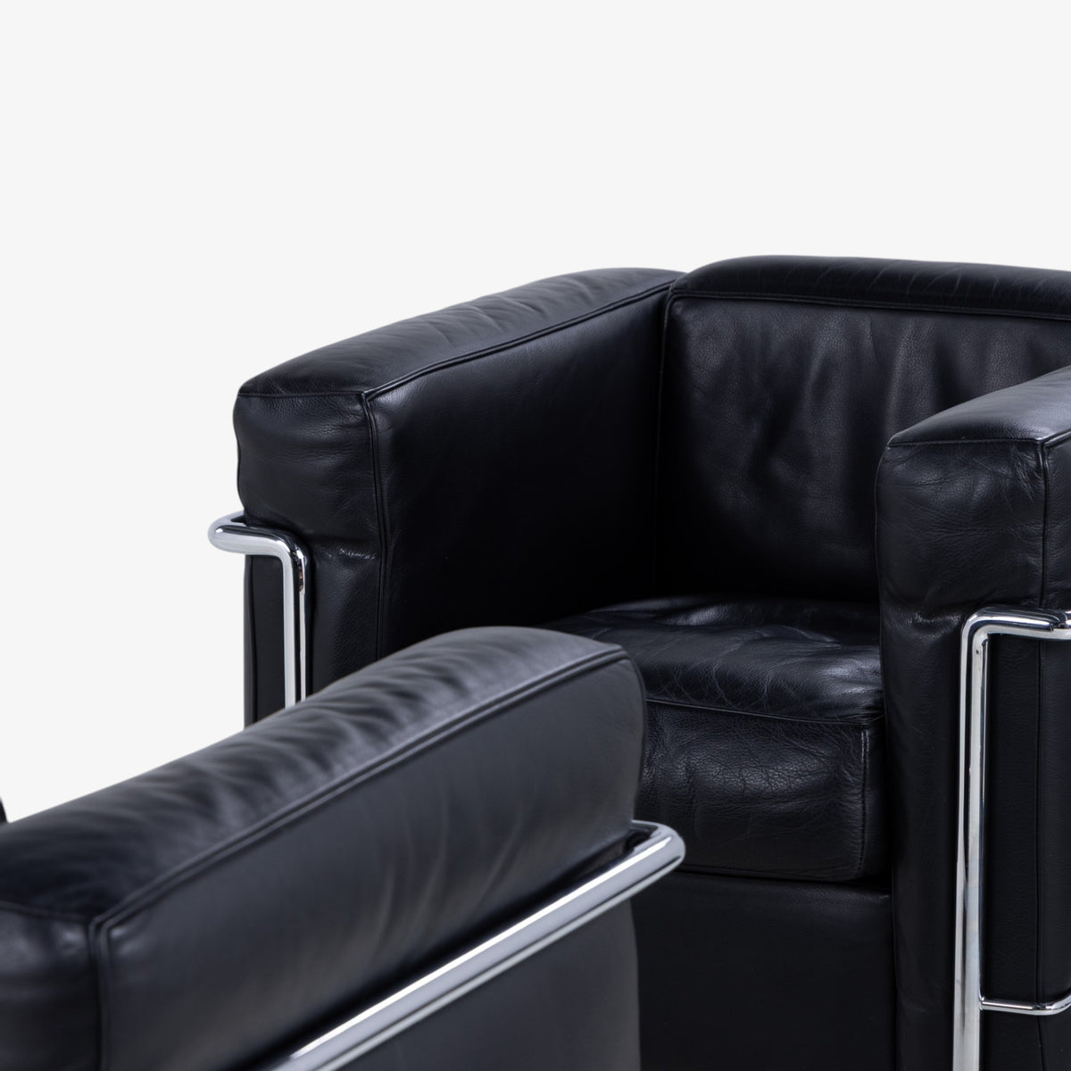 LC 2 - Easy chair in original black leather