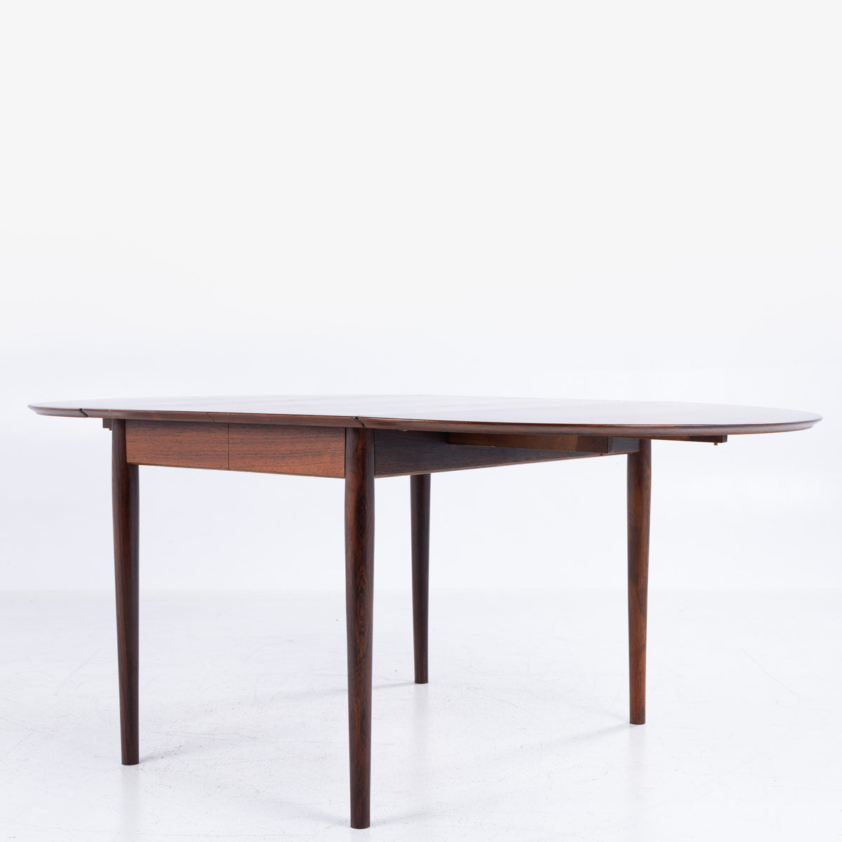 Model 227 - Dining table in rosewood