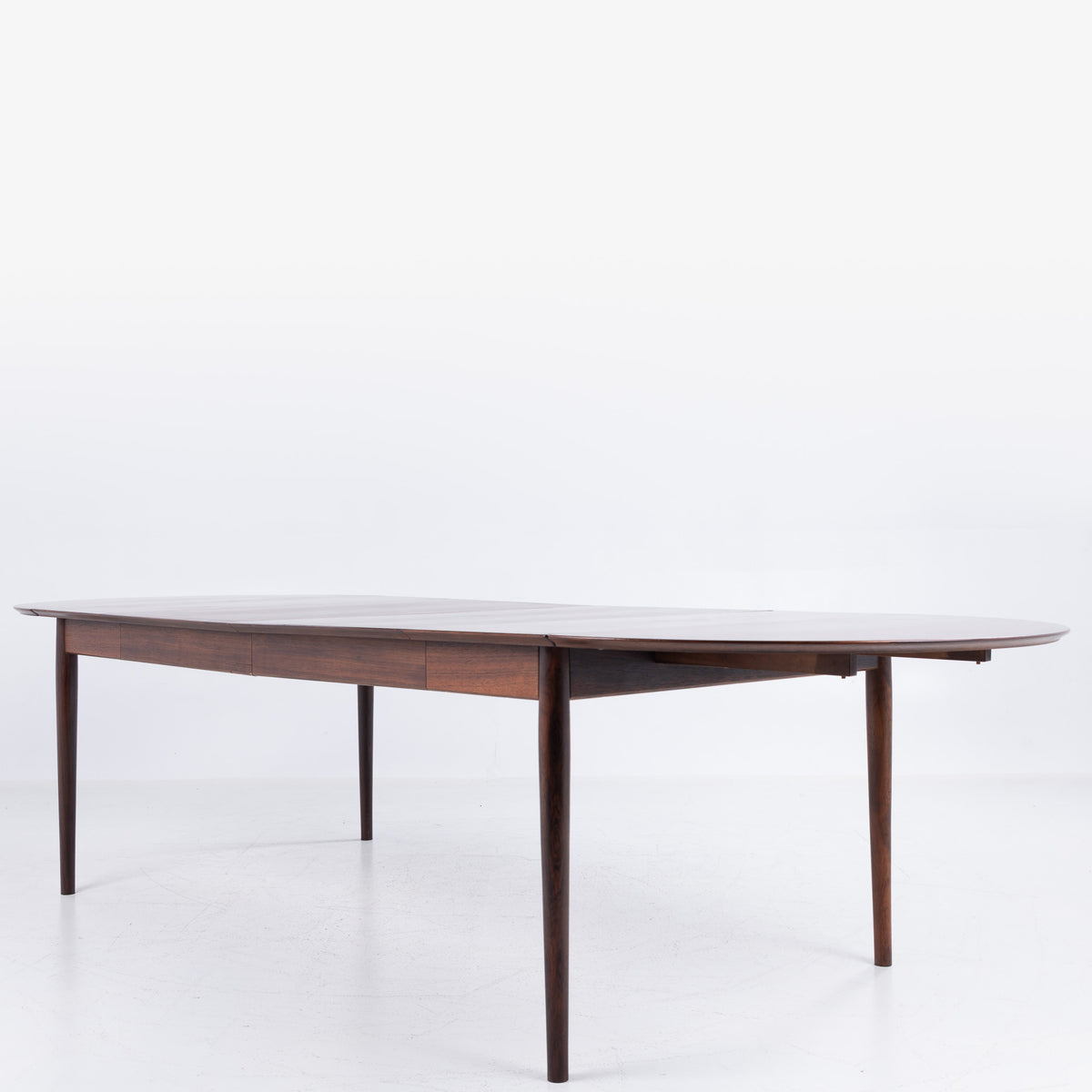 Model 227 - Dining table in rosewood