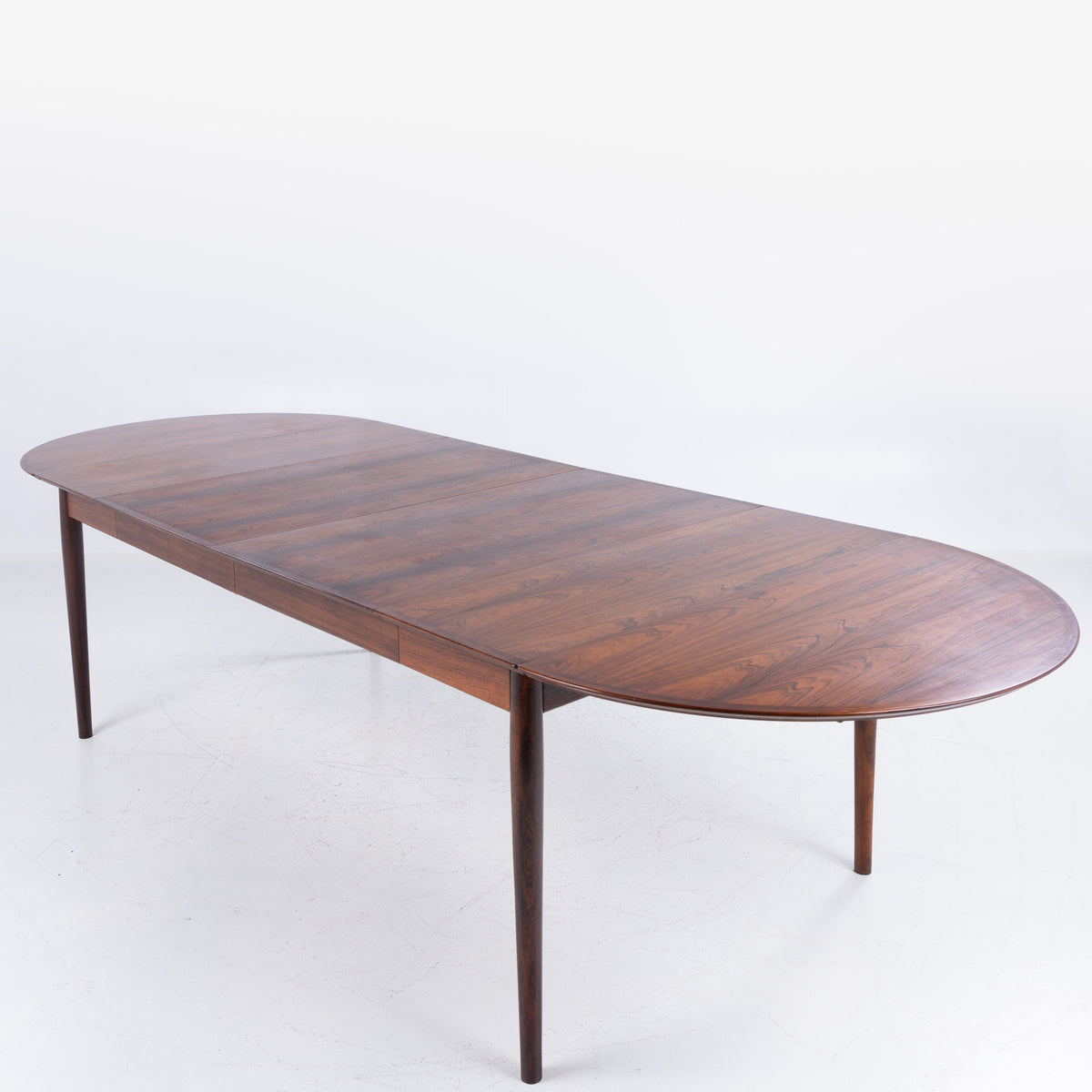 Model 227 - Dining table in rosewood
