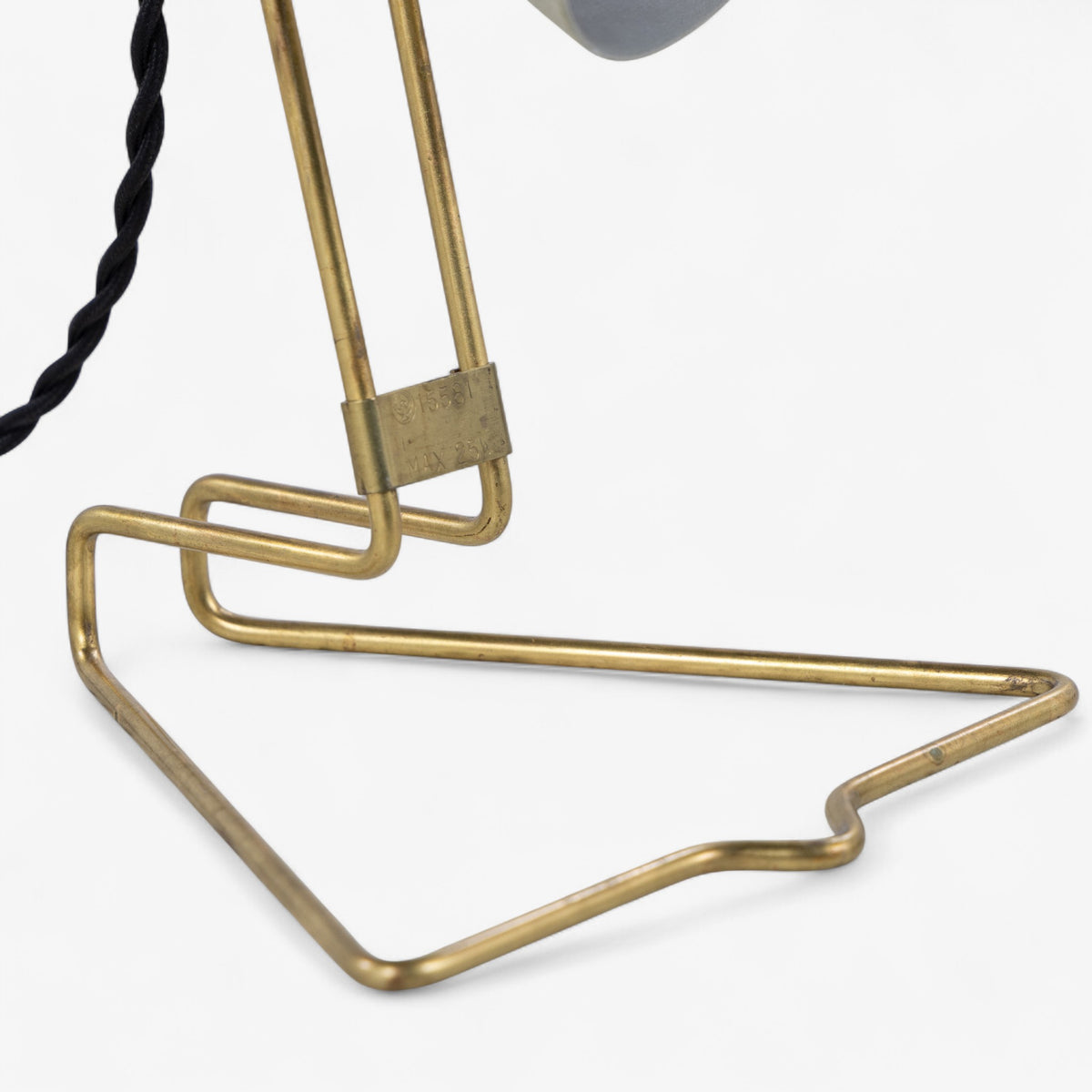 Table lamp in metal