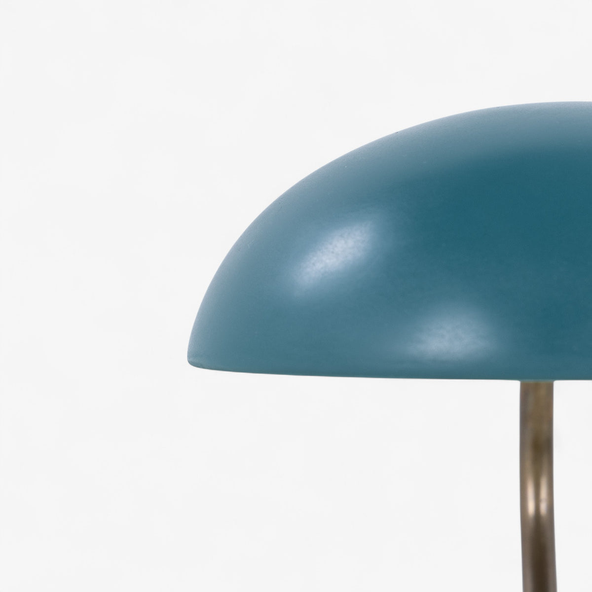 Table lamp in green lacquered metal