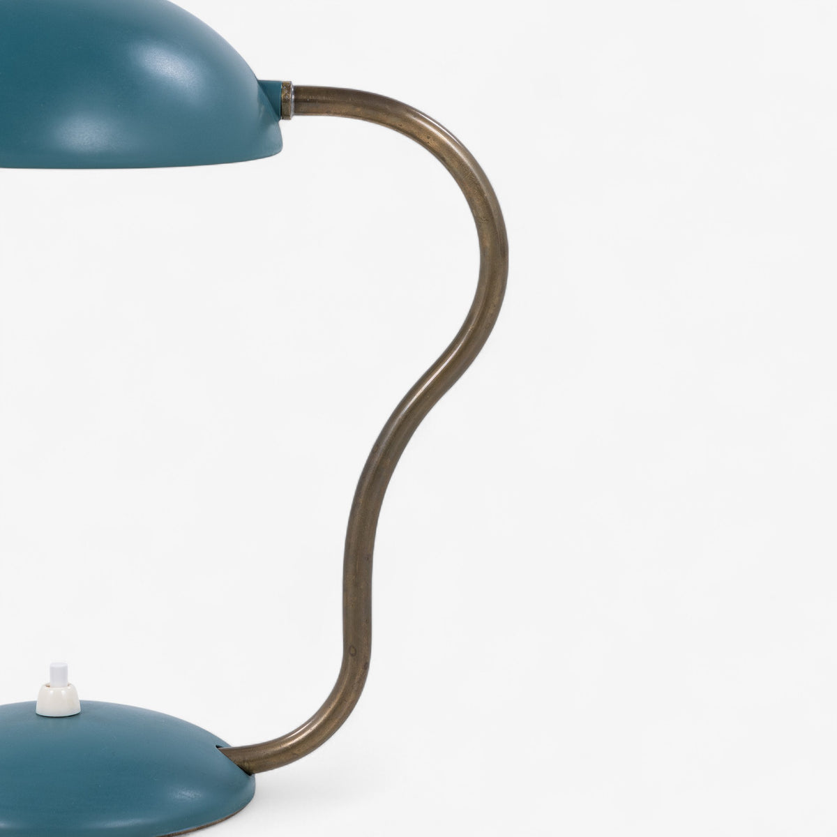 Table lamp in green lacquered metal