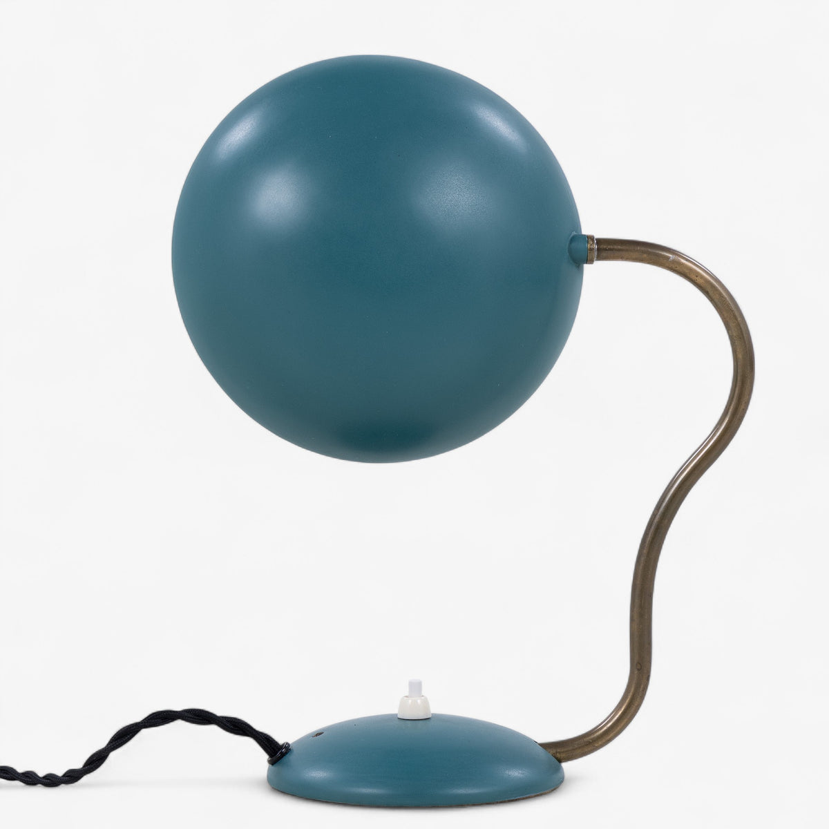 Table lamp in green lacquered metal