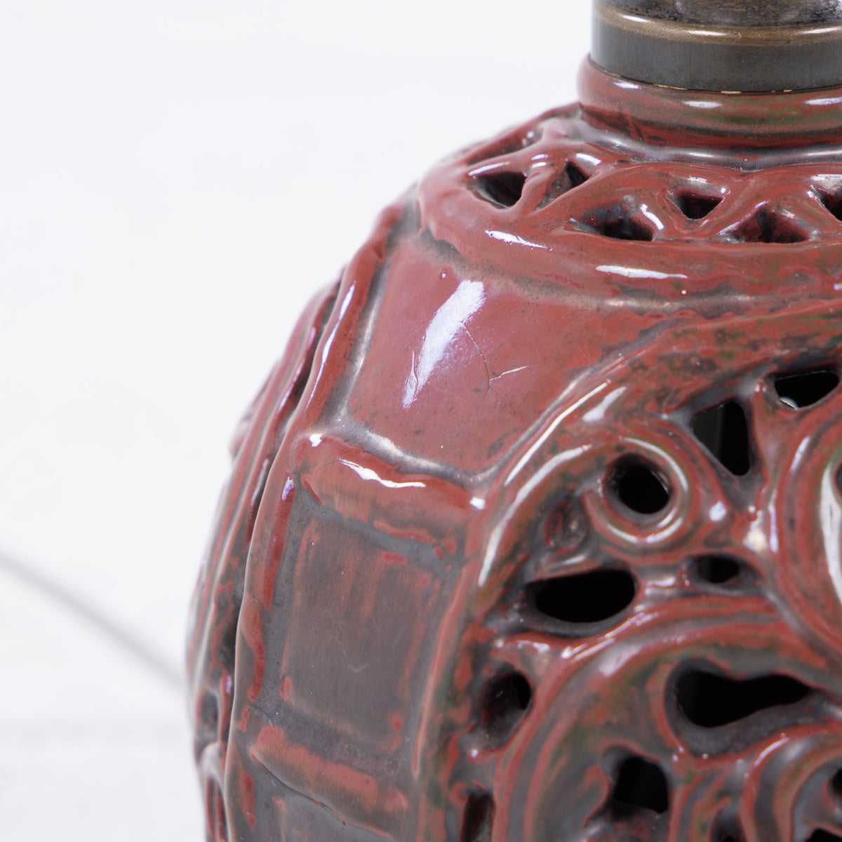 Table lamp in stoneware