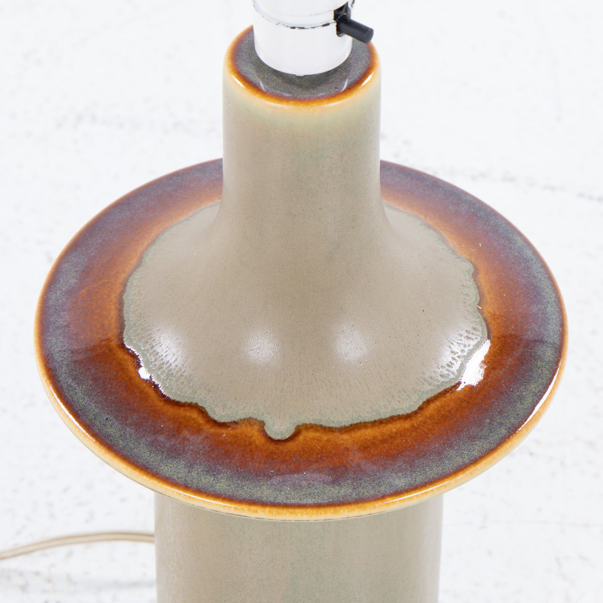 Table lamp in stoneware