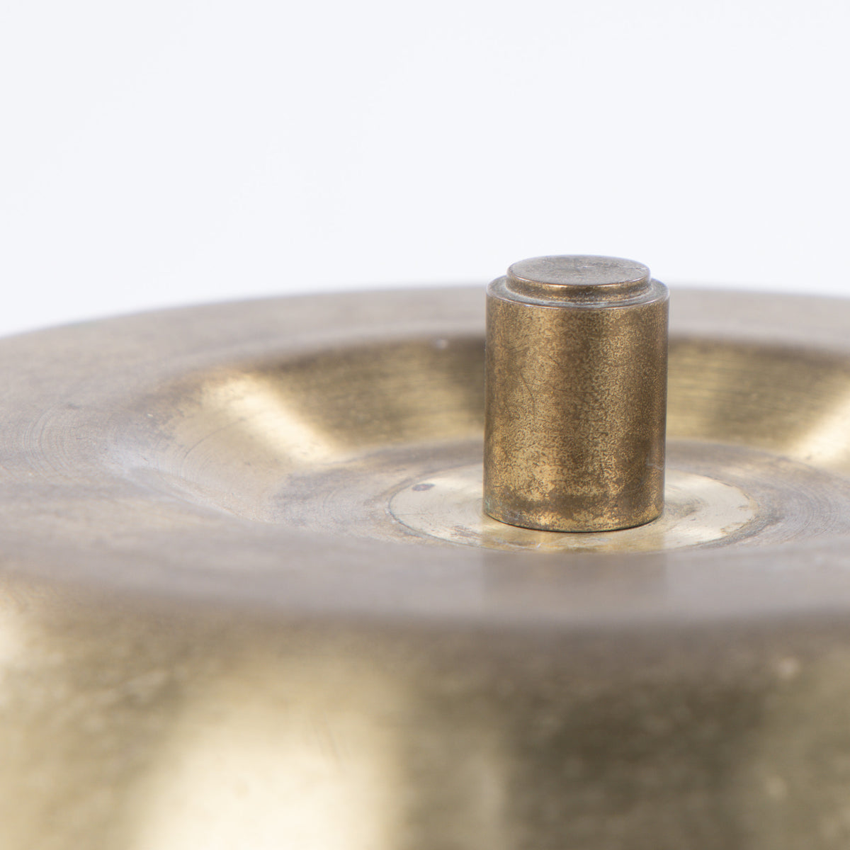 Table lamp in brass