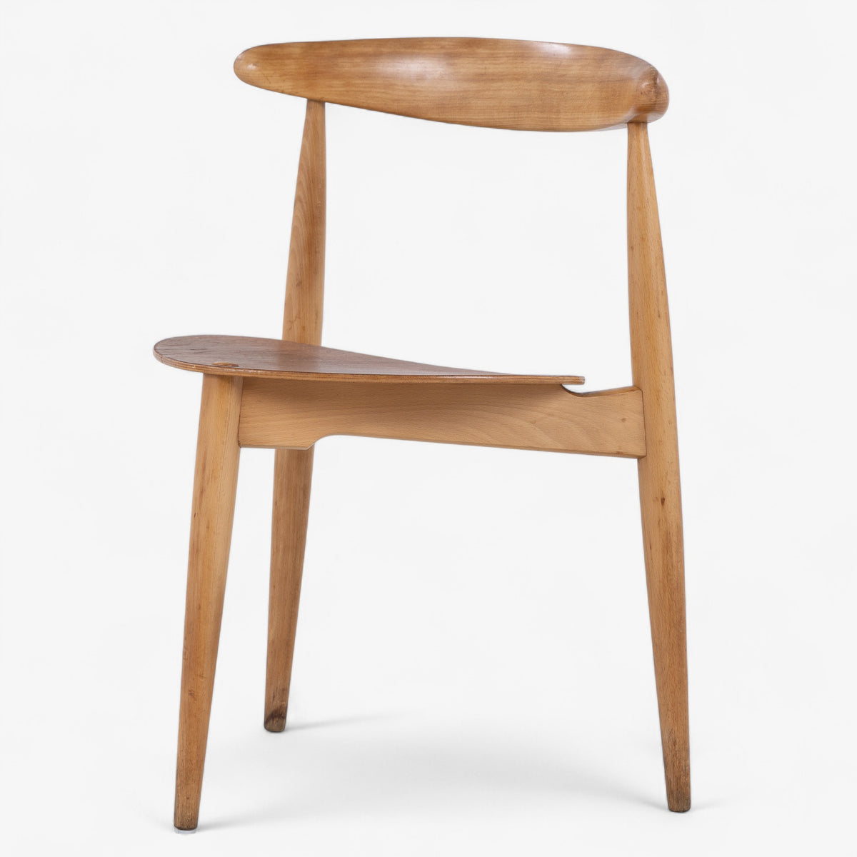 FH 4130 - Set of 4 'Heart Chairs' in beech