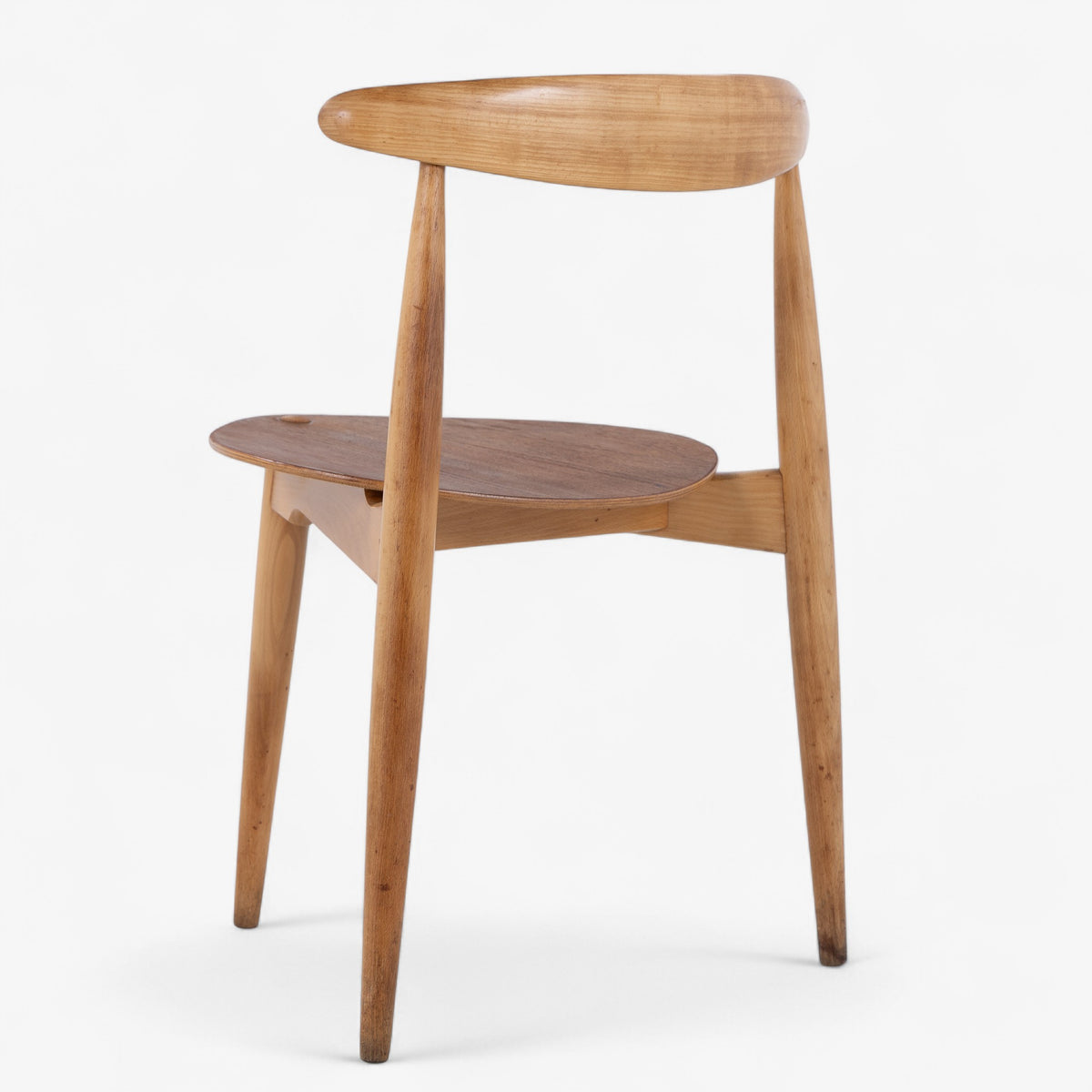 FH 4130 - Set of 4 'Heart Chairs' in beech
