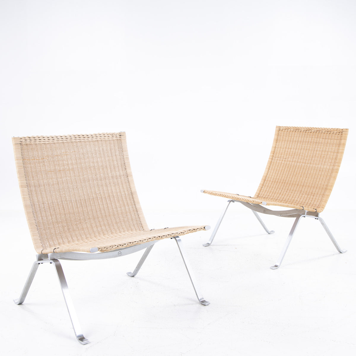 PK 22 - Easy chair in wicker