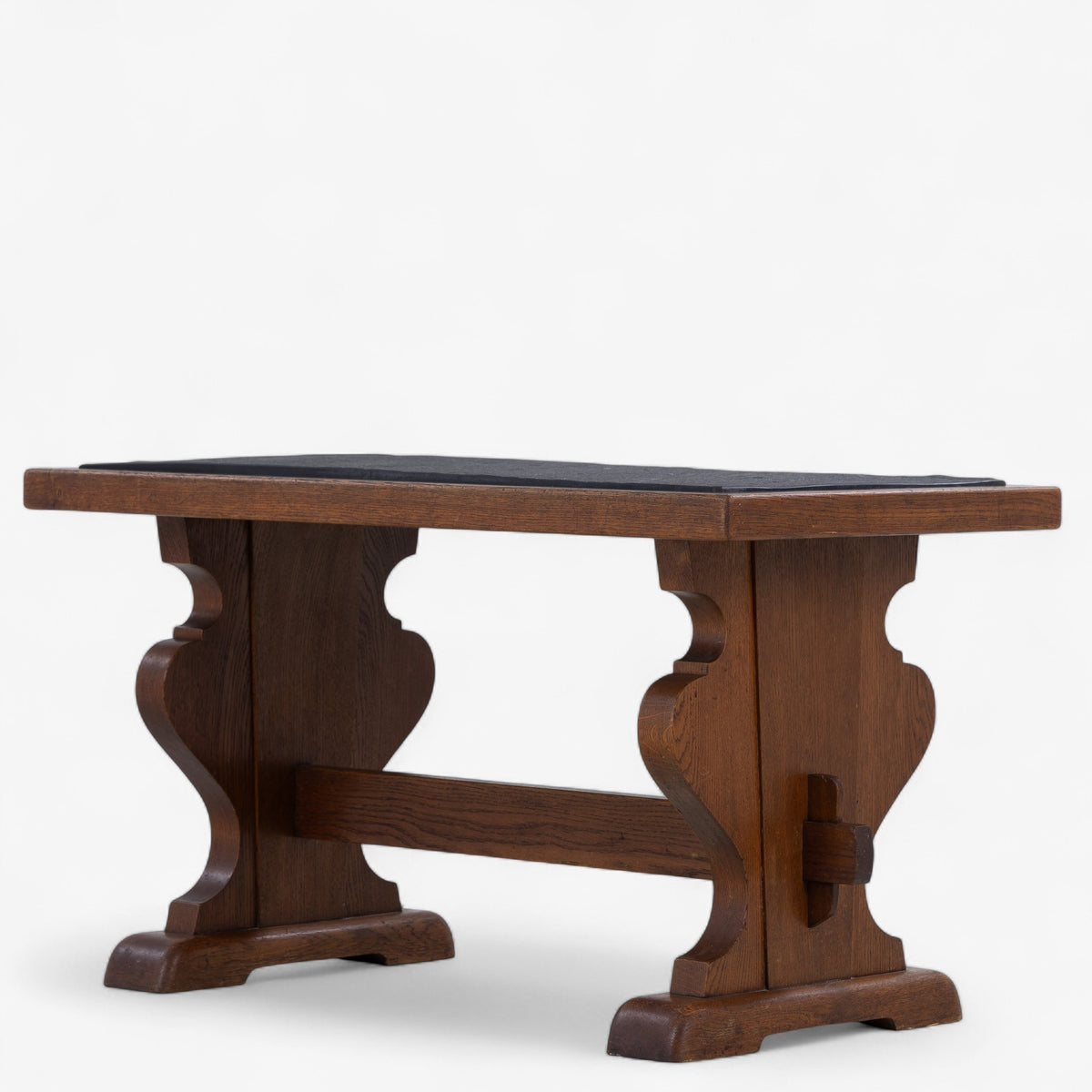 Coffee table in oak