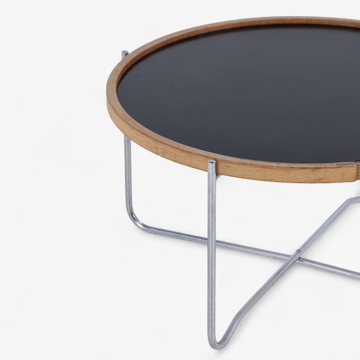 GE 453 - Tray table w. white and black Formica