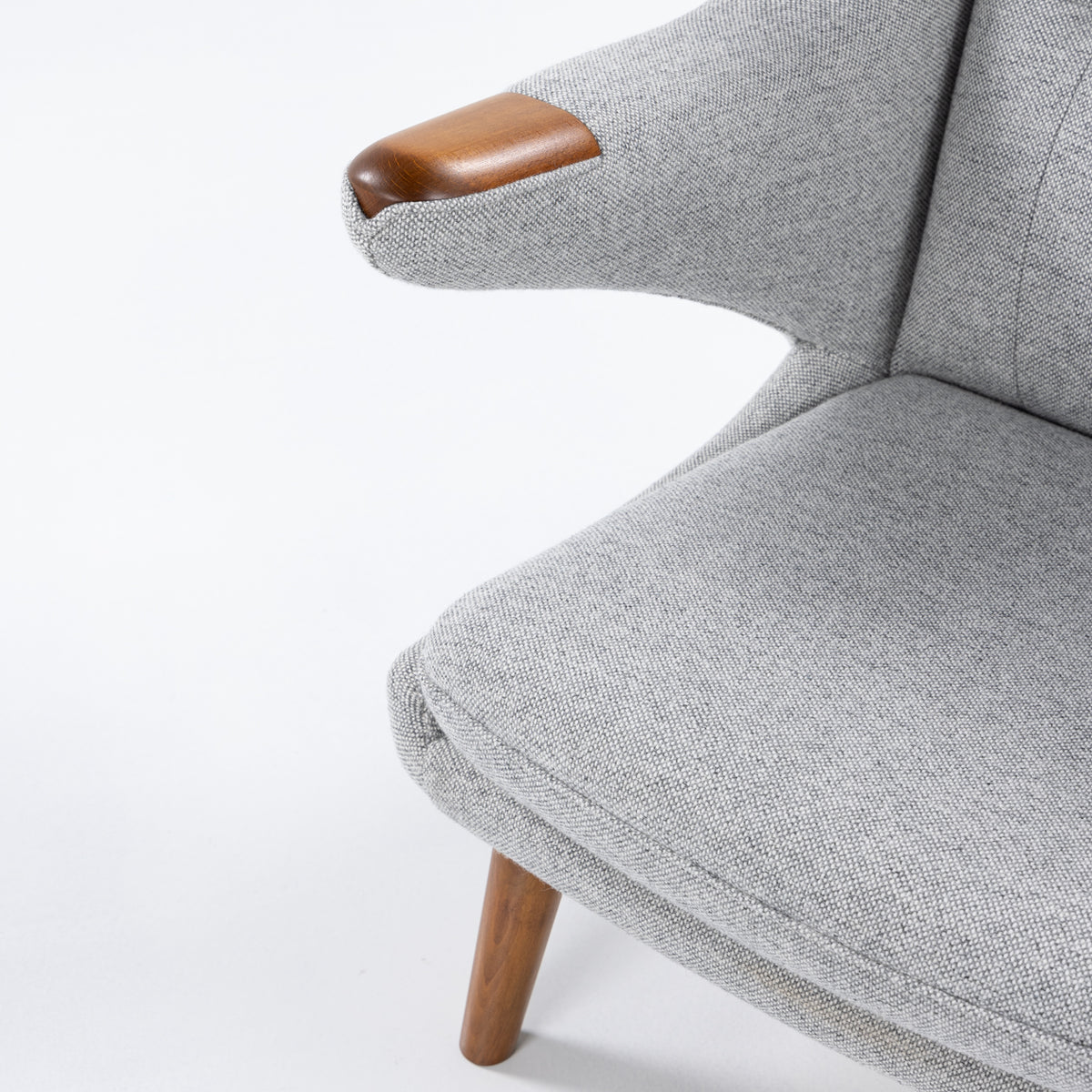 AP 19 - Papa Bear Chair in new textile