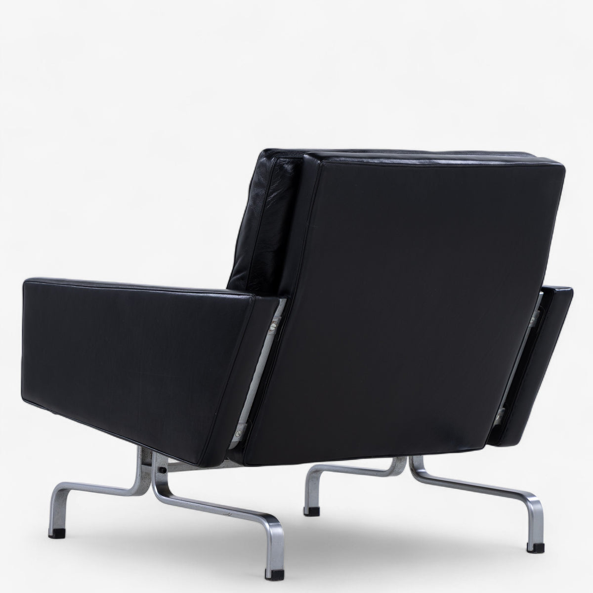 PK 31/1 - Easy chair in original leather
