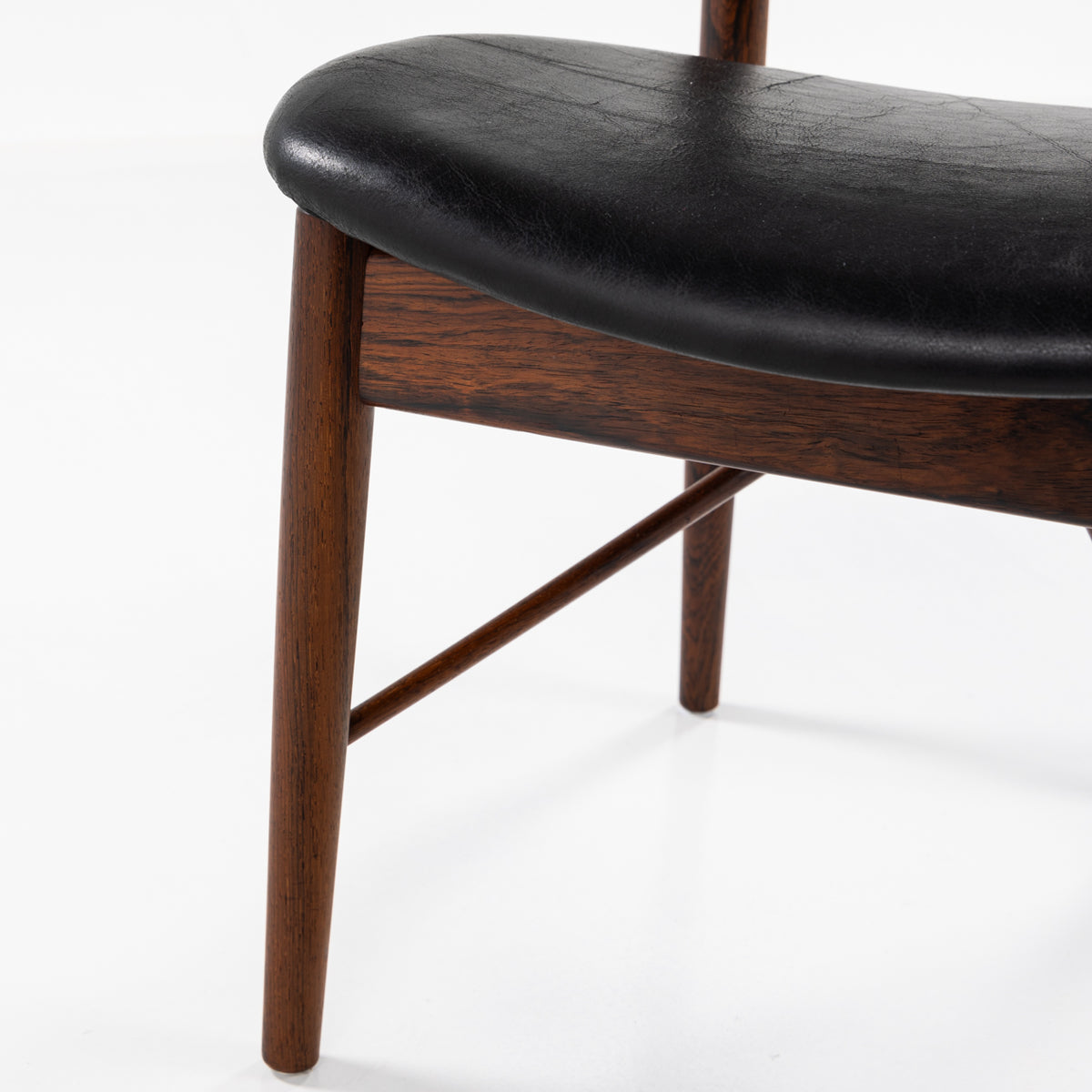 NV 55 - Rare rosewood dining chair