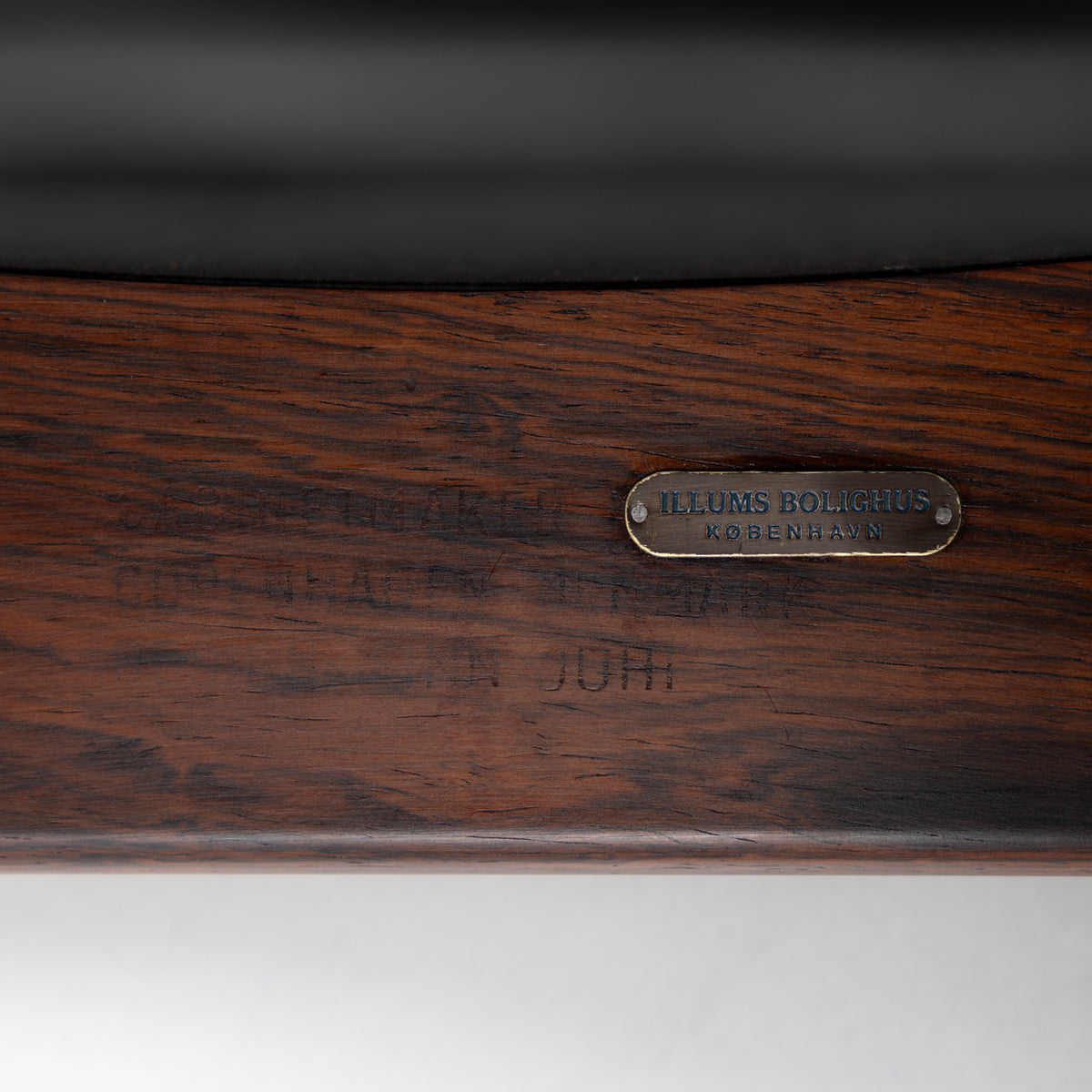 NV 55 - Rare rosewood dining chair