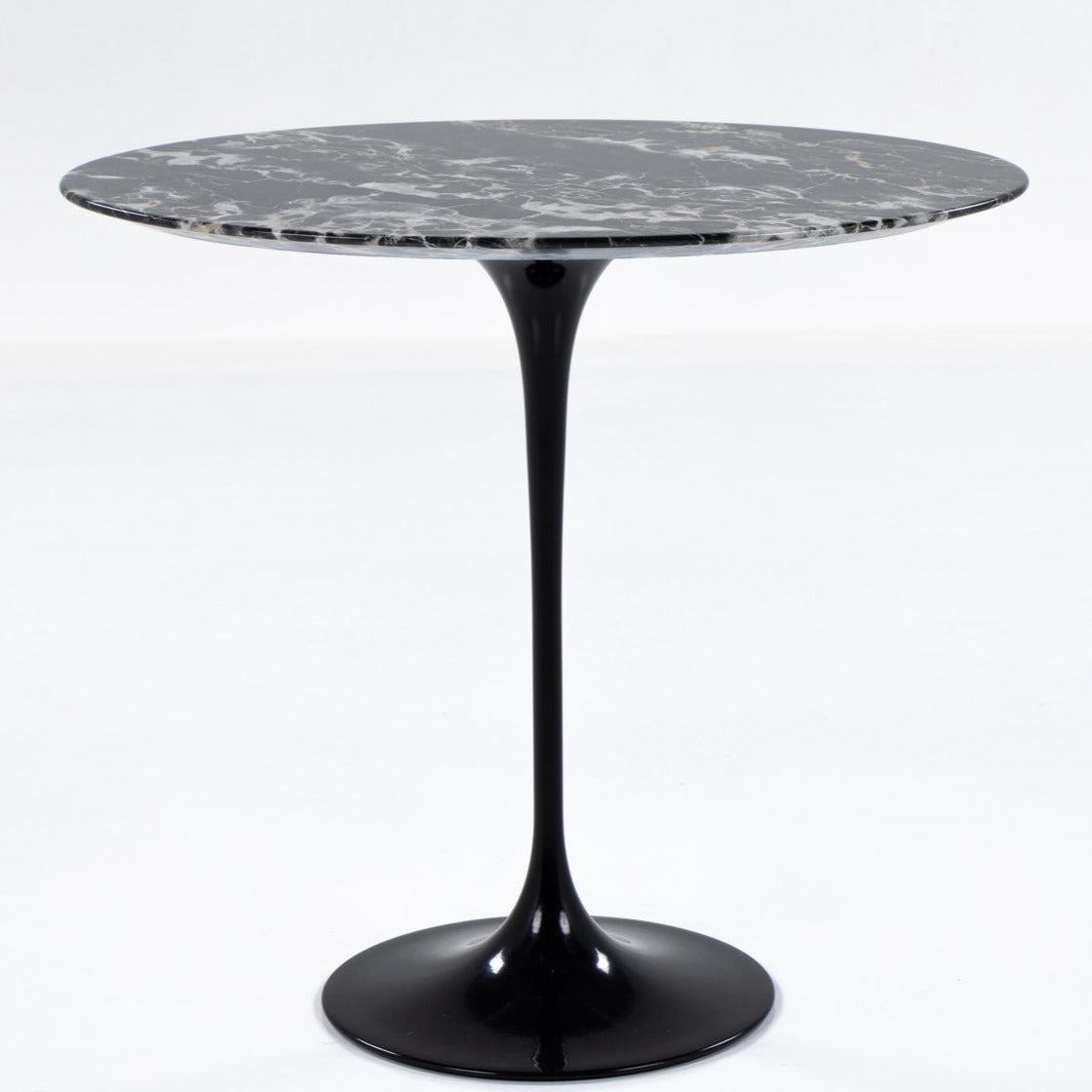 Saarinen Oval side table in black marble