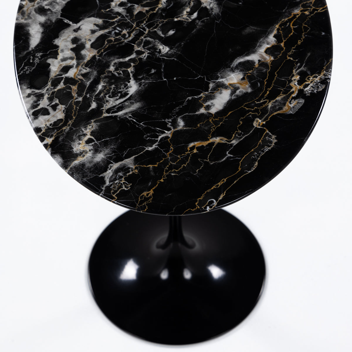 Saarinen Oval side table in black marble