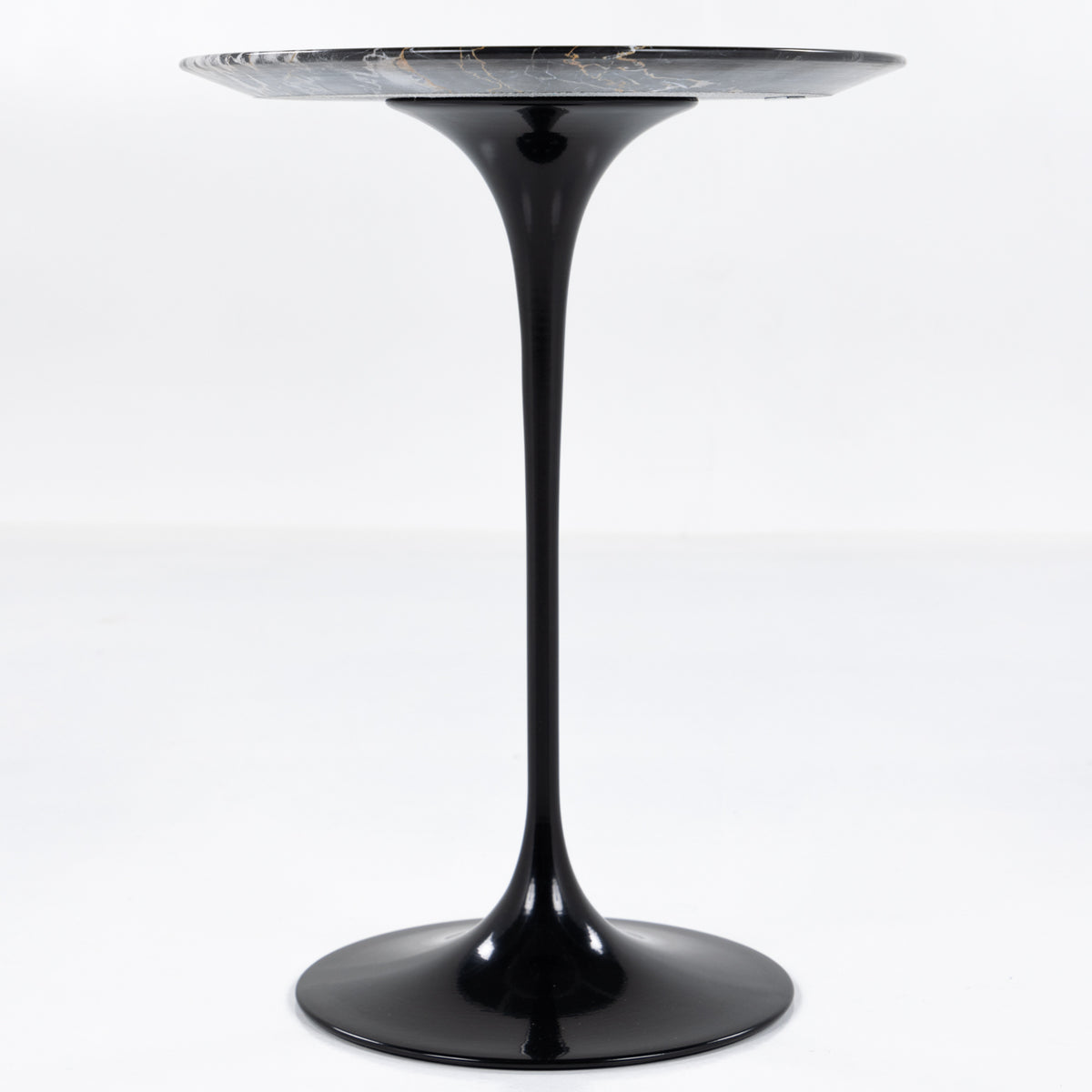 Saarinen Oval side table in black marble