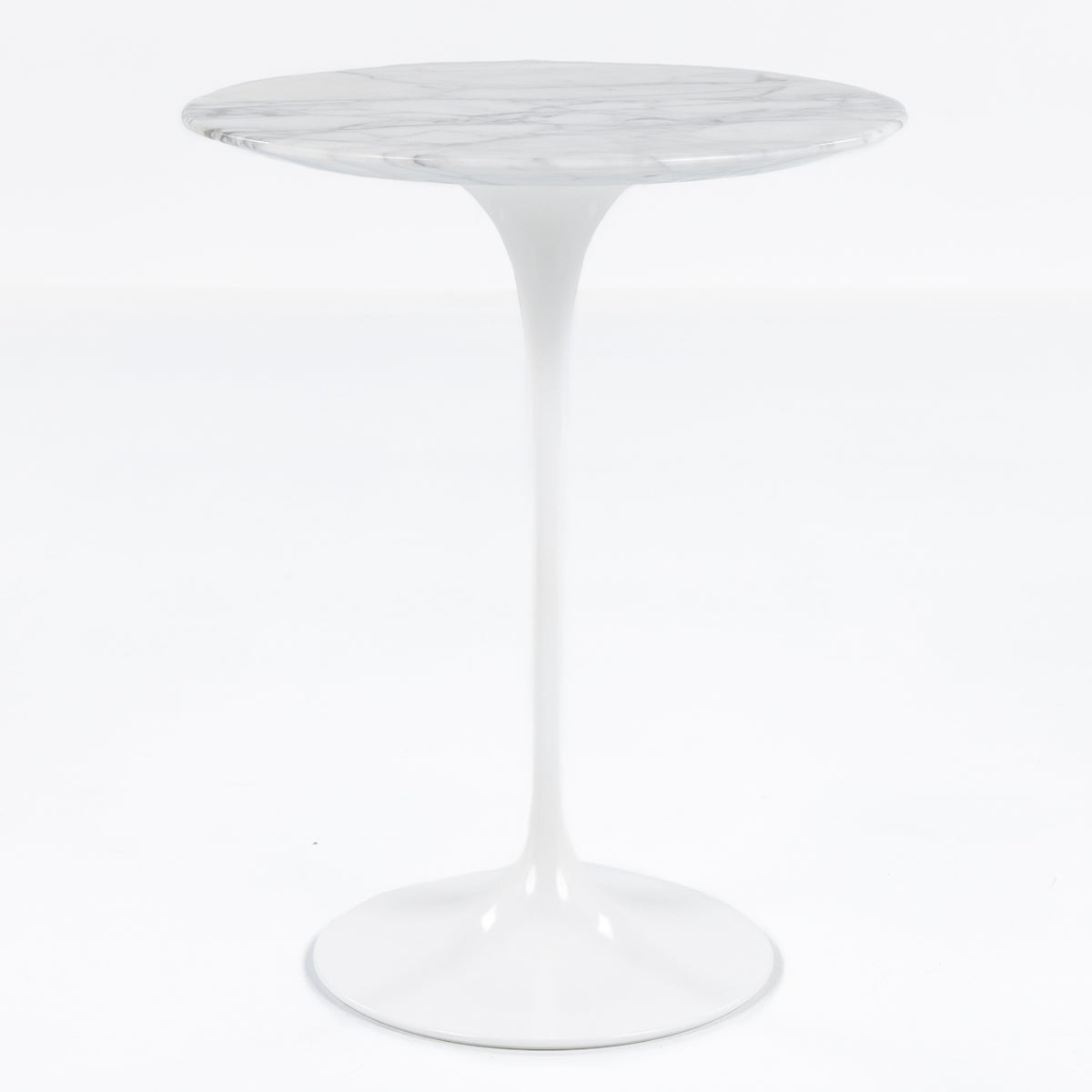 Saarinen Round side table in white marble